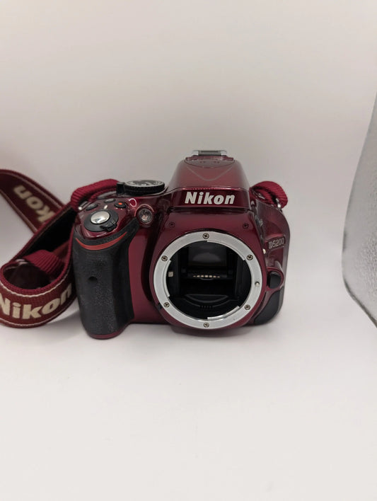 Nikon D5200 Digital Camera Red 24.1 Megapixel 3.2" No battery Untested FRENLY BRICKS - Open 7 Days