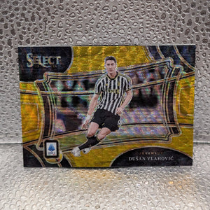 2023-24 Panini Select Serie A - Field Level Dusan Vlahovic #226 Gold Wave Prizm /10 FRENLY BRICKS - Open 7 Days