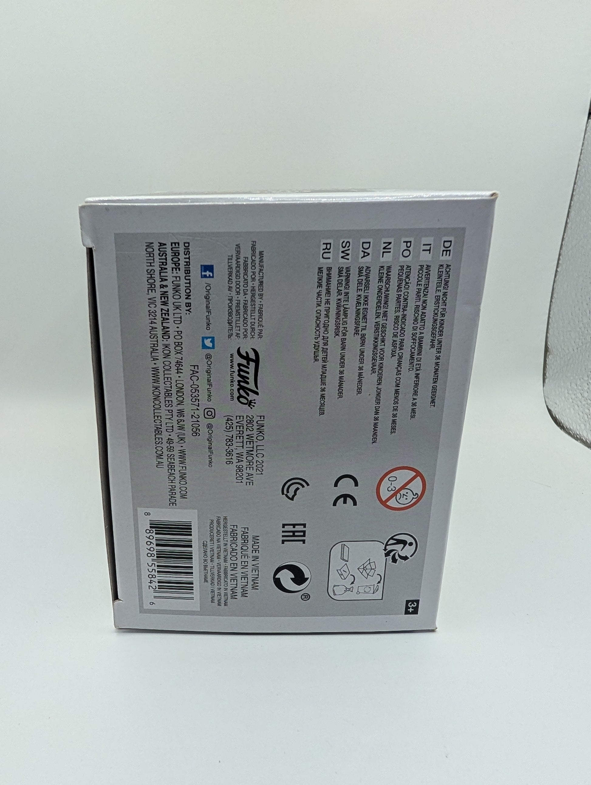 MARVEL Black Panther Funko POP! Vinyl #830 NEW Avengers Glow In The Dark Edition FRENLY BRICKS - Open 7 Days