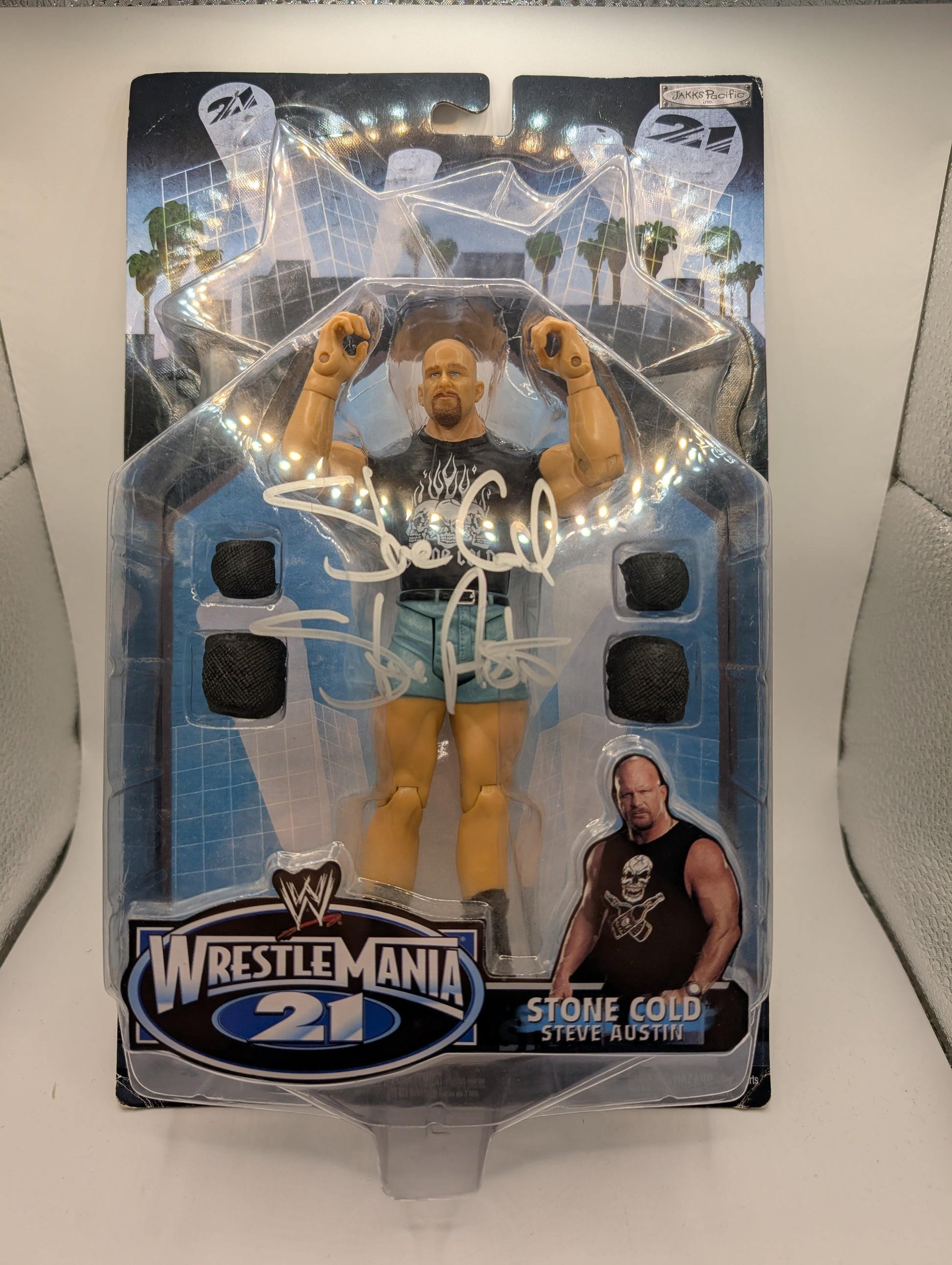 WWE WrestleMania 21 Stone Cold Steve Austin Action Figure 2005 New SIGNED AUTO FRENLY BRICKS - Open 7 Days