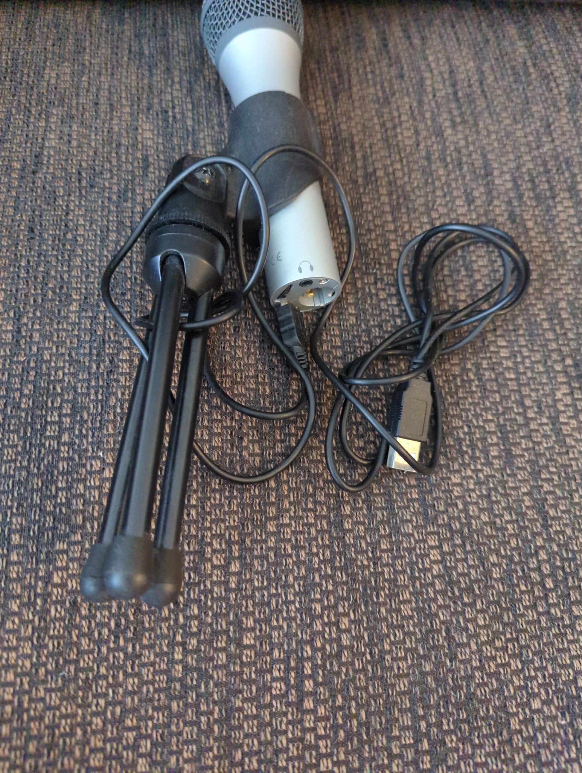 Audio-Technica ATR2100-USB Cardioid Dynamic USB Microphone *no XLR cable* used preowned FRENLY BRICKS - Open 7 Days