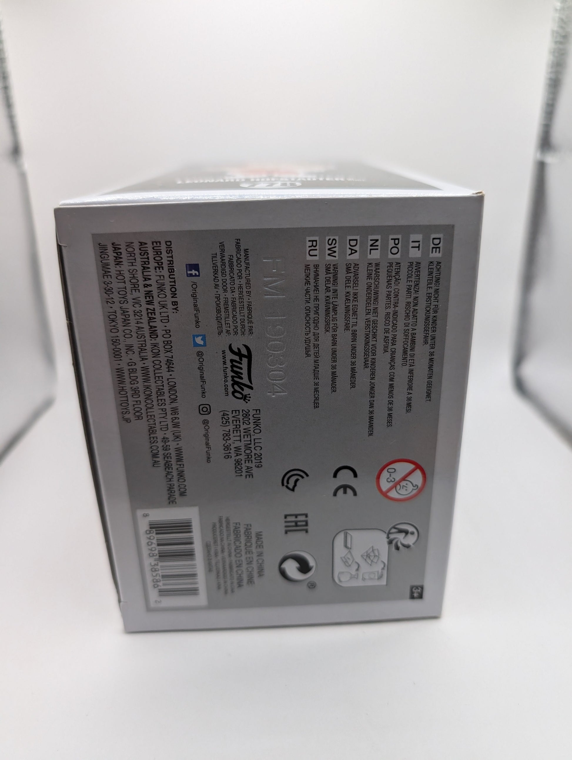 Funko Pop! The Big Bang Theory #778 Leonard Hofstadter Figure In Robe FRENLY BRICKS - Open 7 Days