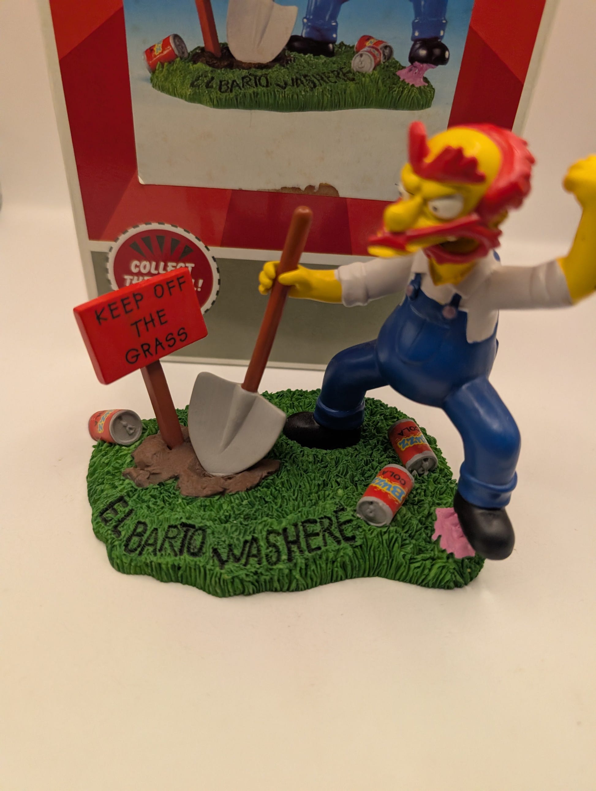 The Simpsons sculpture "Make Way for Willie"  Springfield citizens sculpture with Box FRENLY BRICKS - Open 7 Days image 2