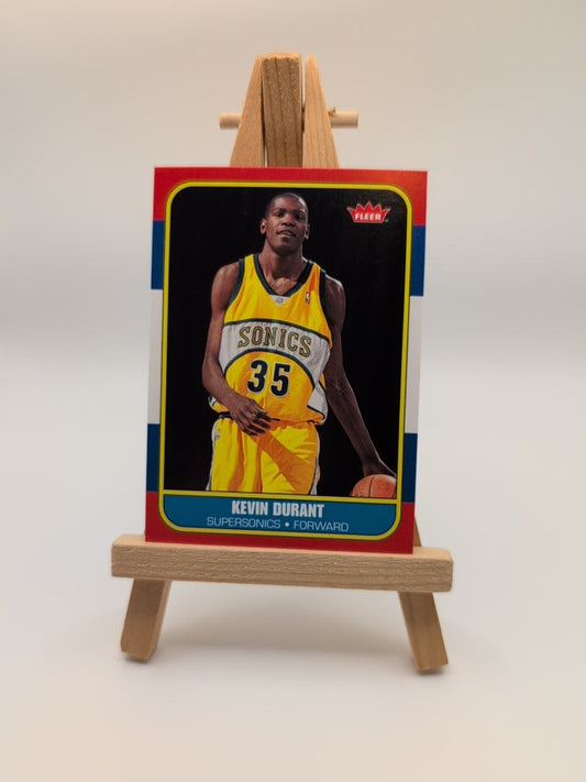 2007-08 NBA Fleer- Retro Rookie- Kevin Durant 86R-143- Seattle SuperSonics FRENLY BRICKS - Open 7 Days