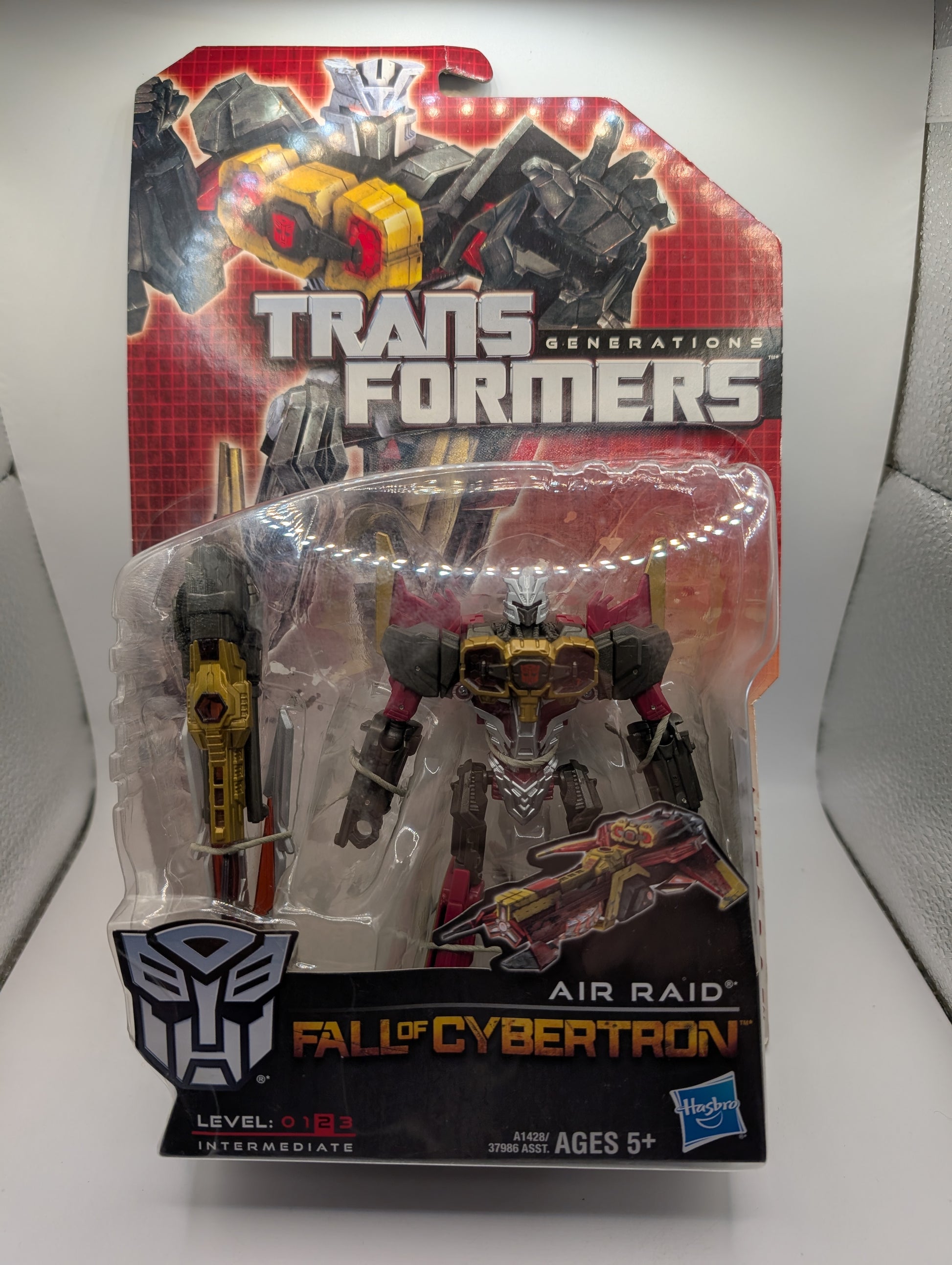 Transformers AIR RAID Generations Fall Of Cybertron Deluxe Class Figure in Box