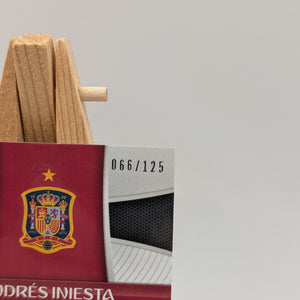 Prizm World Cup 2018 Andres Iniesta Spain Light Blue Lazer /125