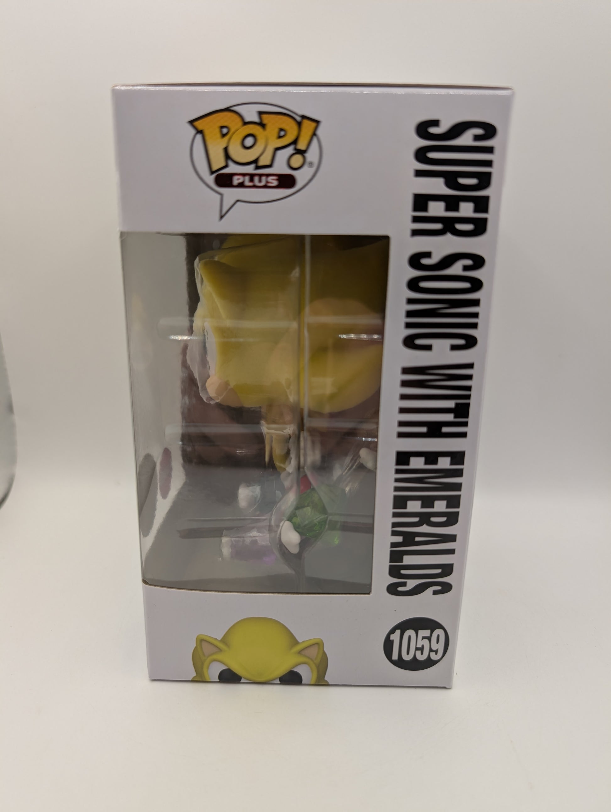 Funko Pop Sonic The Hedgehog - Super Sonic with Emeralds (Flocked) #1059