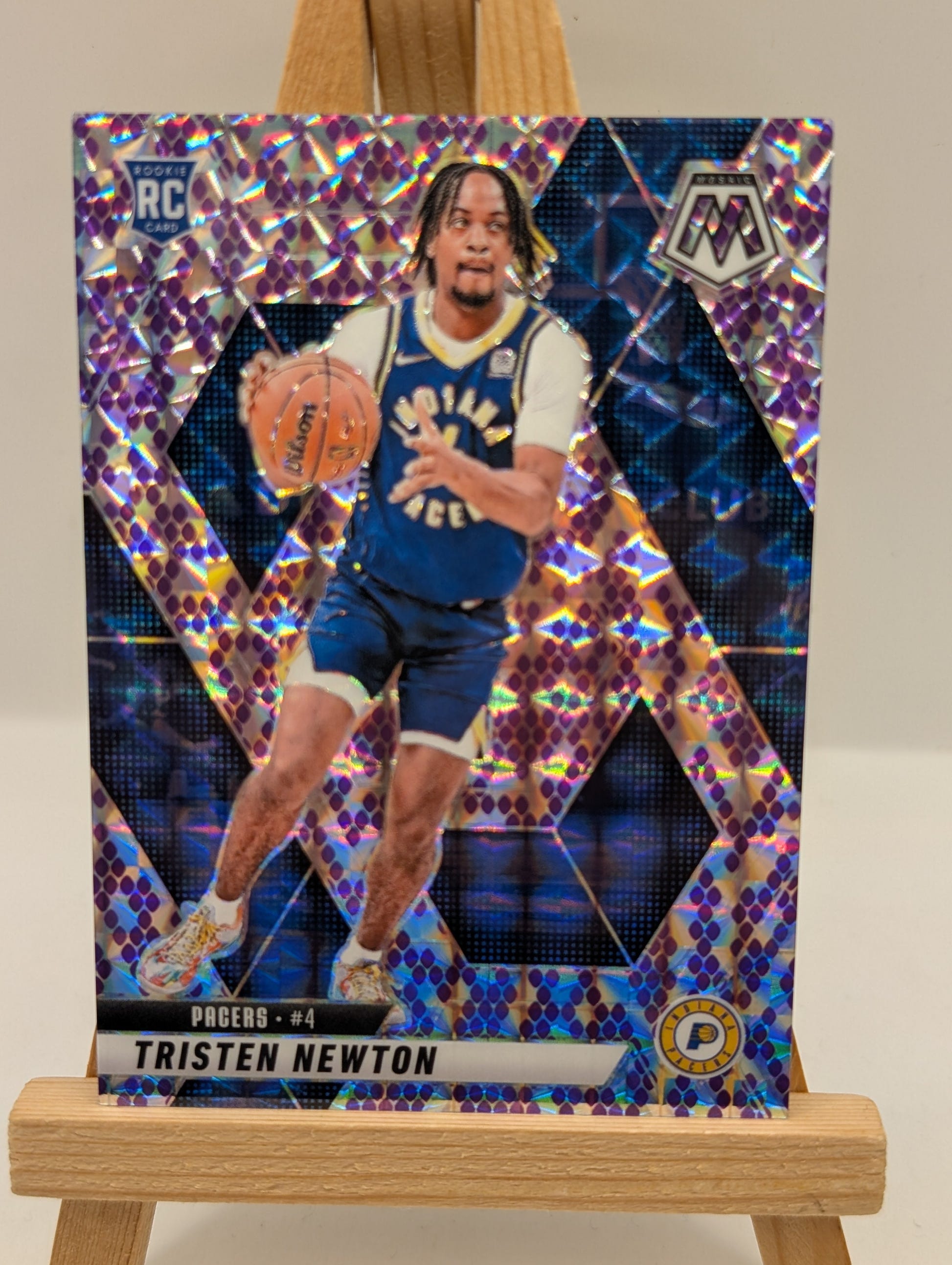 2024-25 Panini Mosaic - Rookies Tristen Newton #220 Purple Snakeskin /24 Rookie FRENLY BRICKS - Open 7 Days image 2