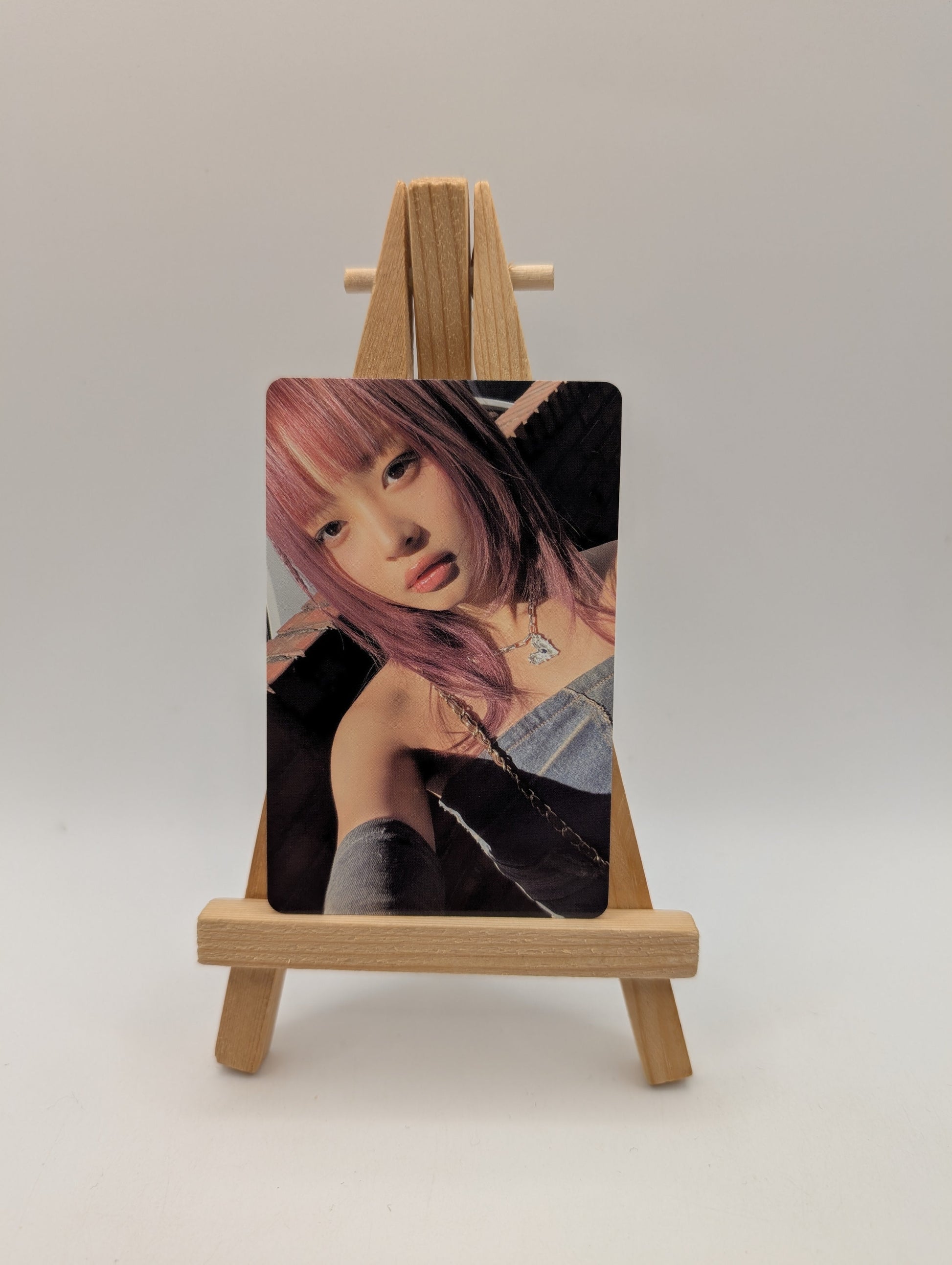 NewJeans Hanni OMG 1st Single Weverse Album K-pop Poca Message Card v1 FRENLY BRICKS - Open 7 Days