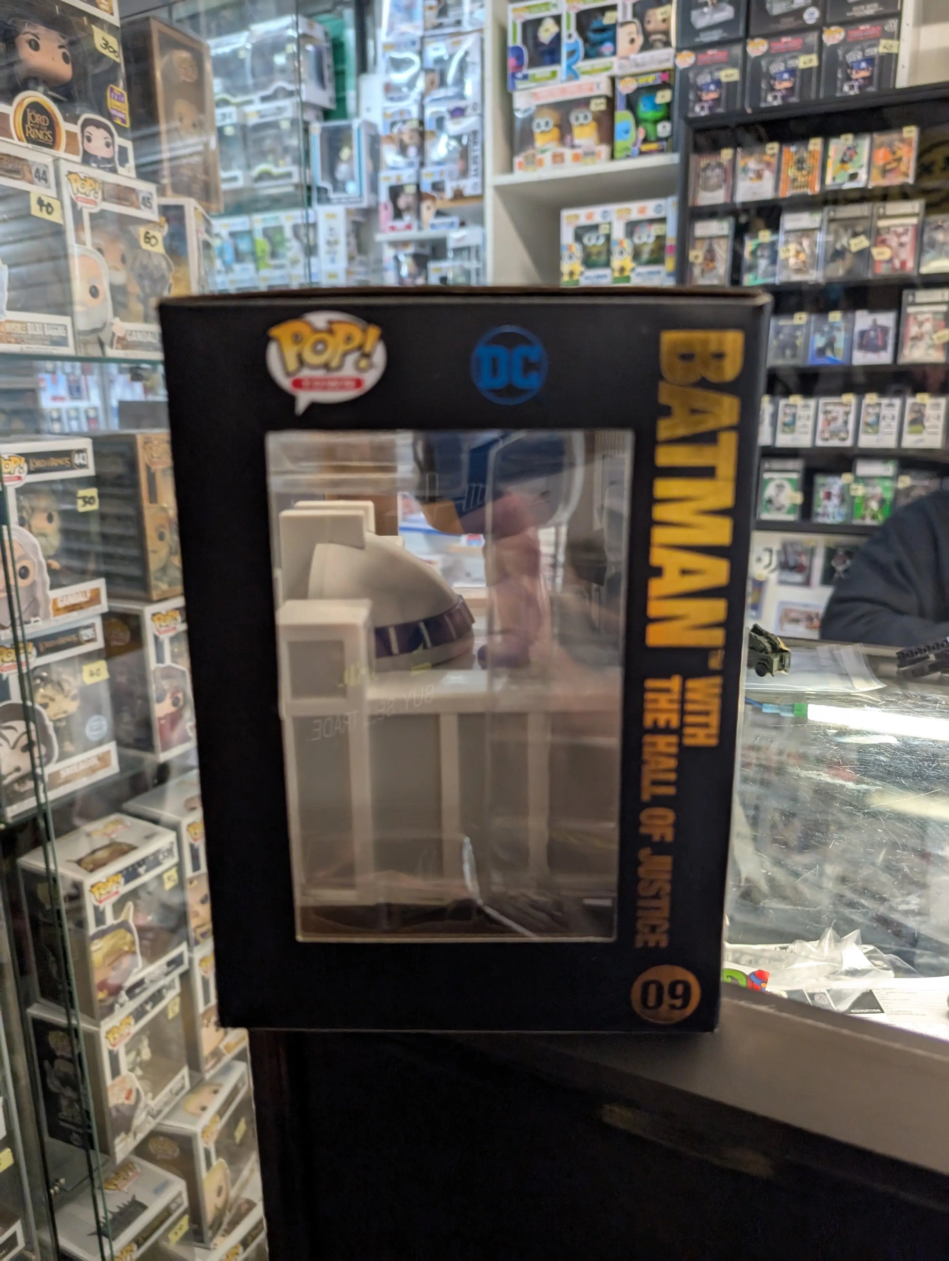 Funko Pop! Town: DC Comics - Batman Vinyl Figure 09 FRENLY BRICKS - Open 7 Days