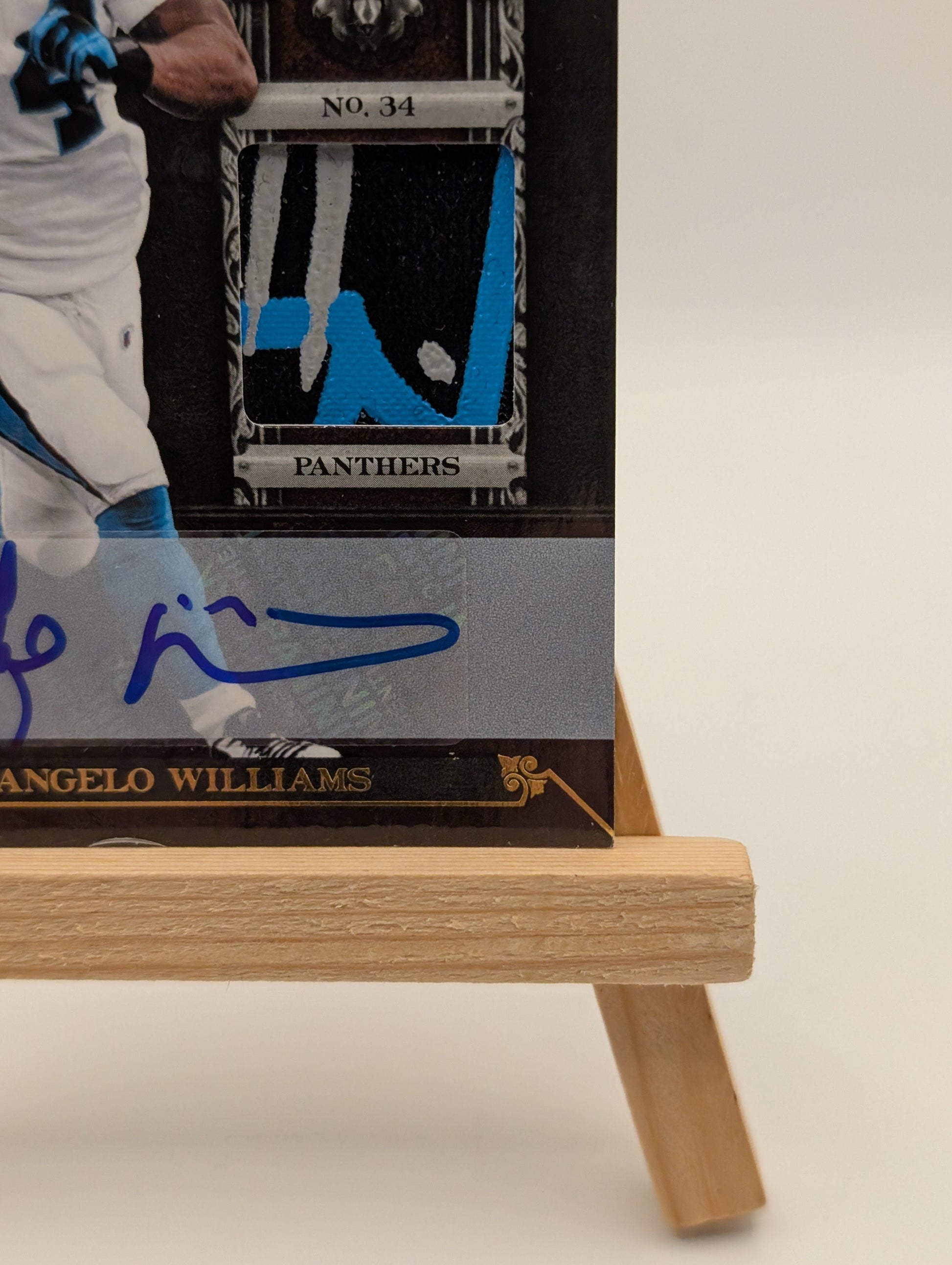 Panini Crown Royale 2010 DeAngelo Williams Auto Glove /10 THE ZONE FRENLY BRICKS - Open 7 Days