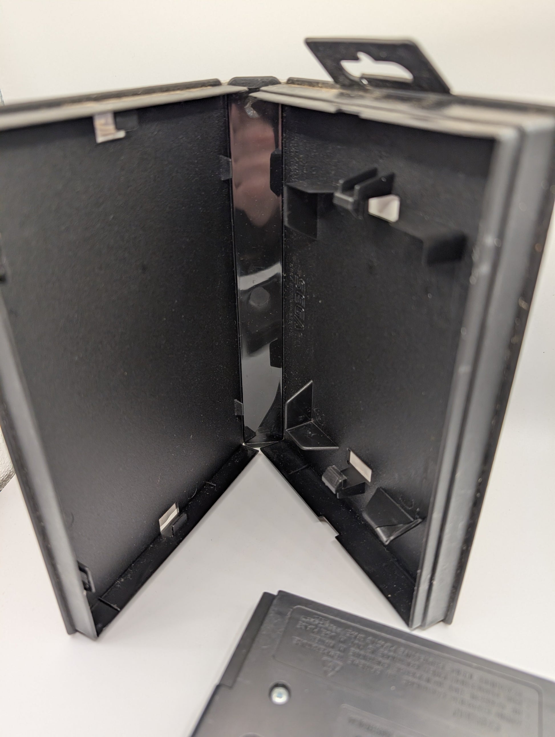 outrun 2019 - Sega Mega Drive CART AND COVER ART FRENLY BRICKS - Open 7 Days