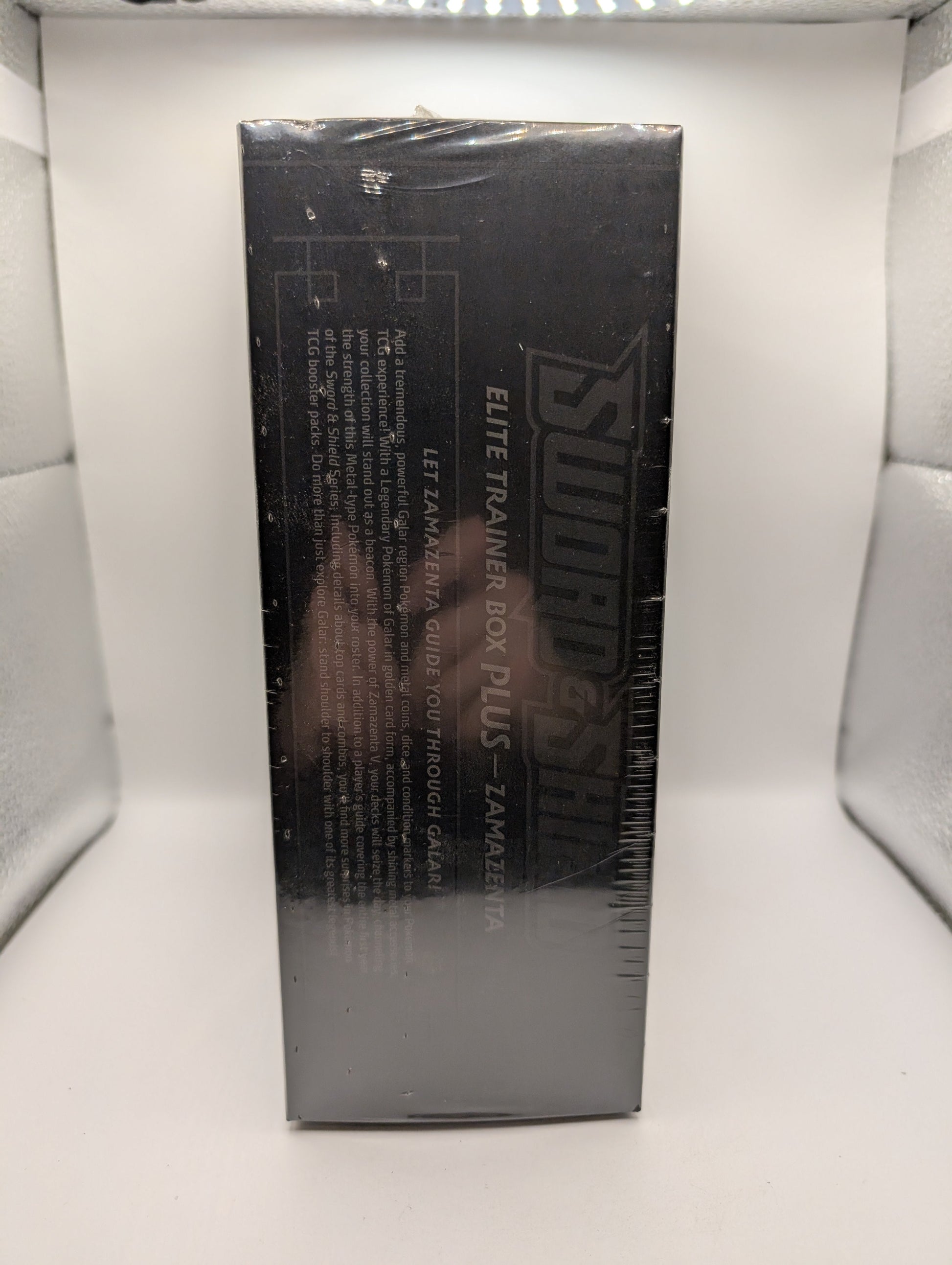 Pokemon TCG Sword & Shield Zamazenta ETB Elite Trainer Box Plus Factory Sealed FRENLY BRICKS - Open 7 Days