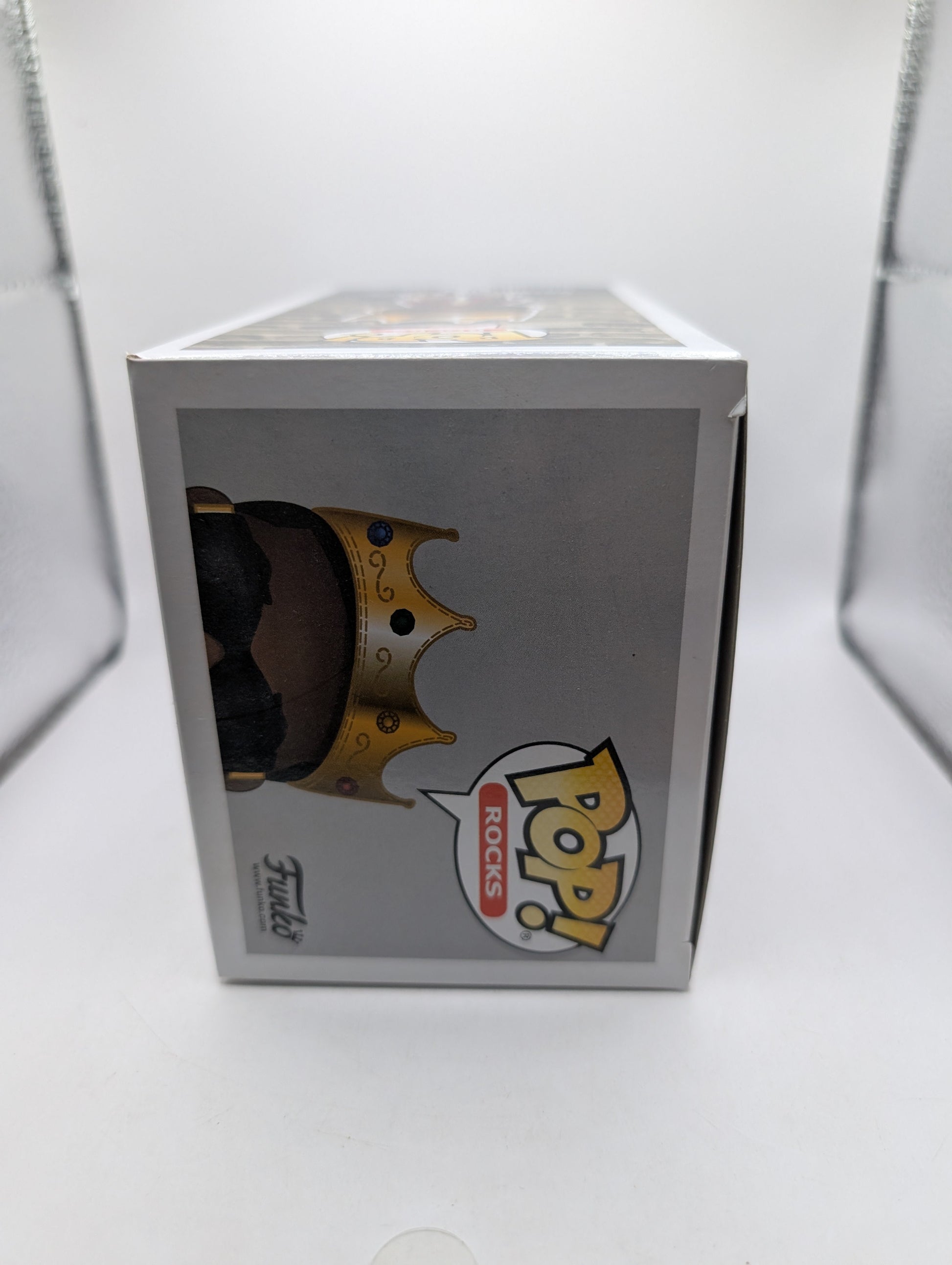 Notorious B.I.G. With Crown Pop Vinyl #82 - 2018 Fall Convention FRENLY BRICKS - Open 7 Days