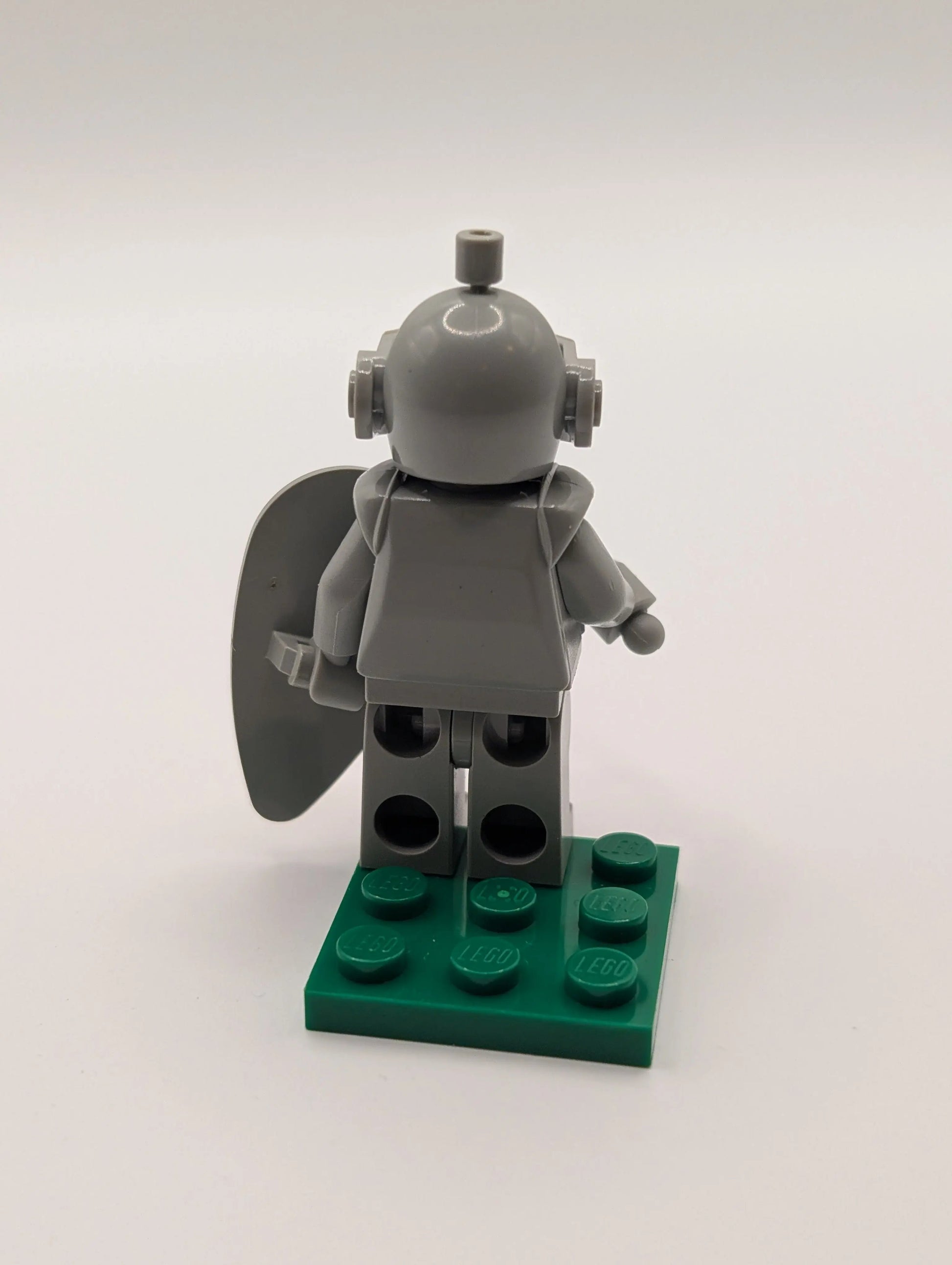 Lego Harry Potter hp015 Statue Gryffindor Knight Minifig w/Shield 4709 Castle FRENLY BRICKS - Open 7 Days