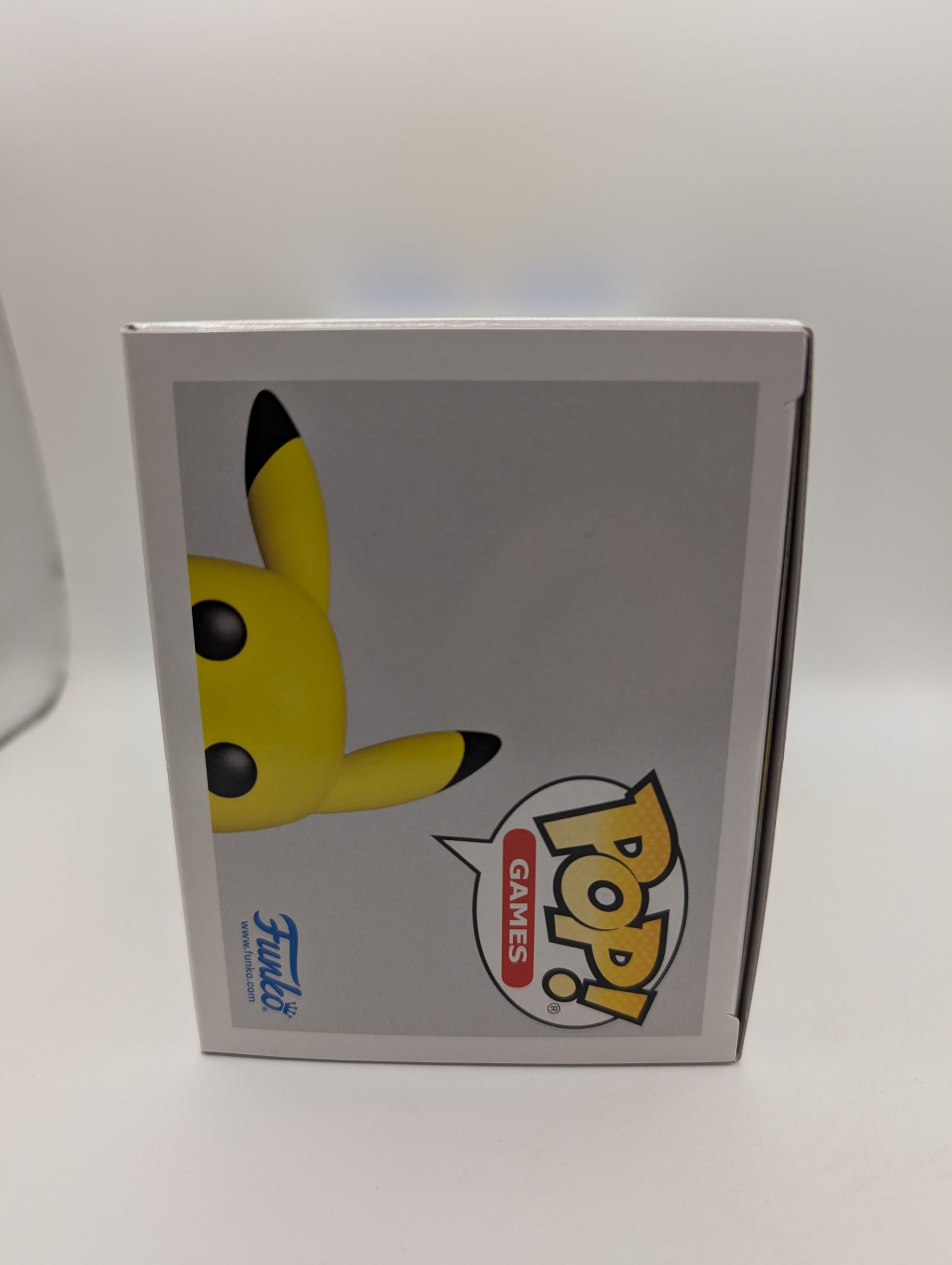 Pikachu (Flocked) #553 Pokemon Special Edition Funko Pop Vinyl FRENLY BRICKS - Open 7 Days
