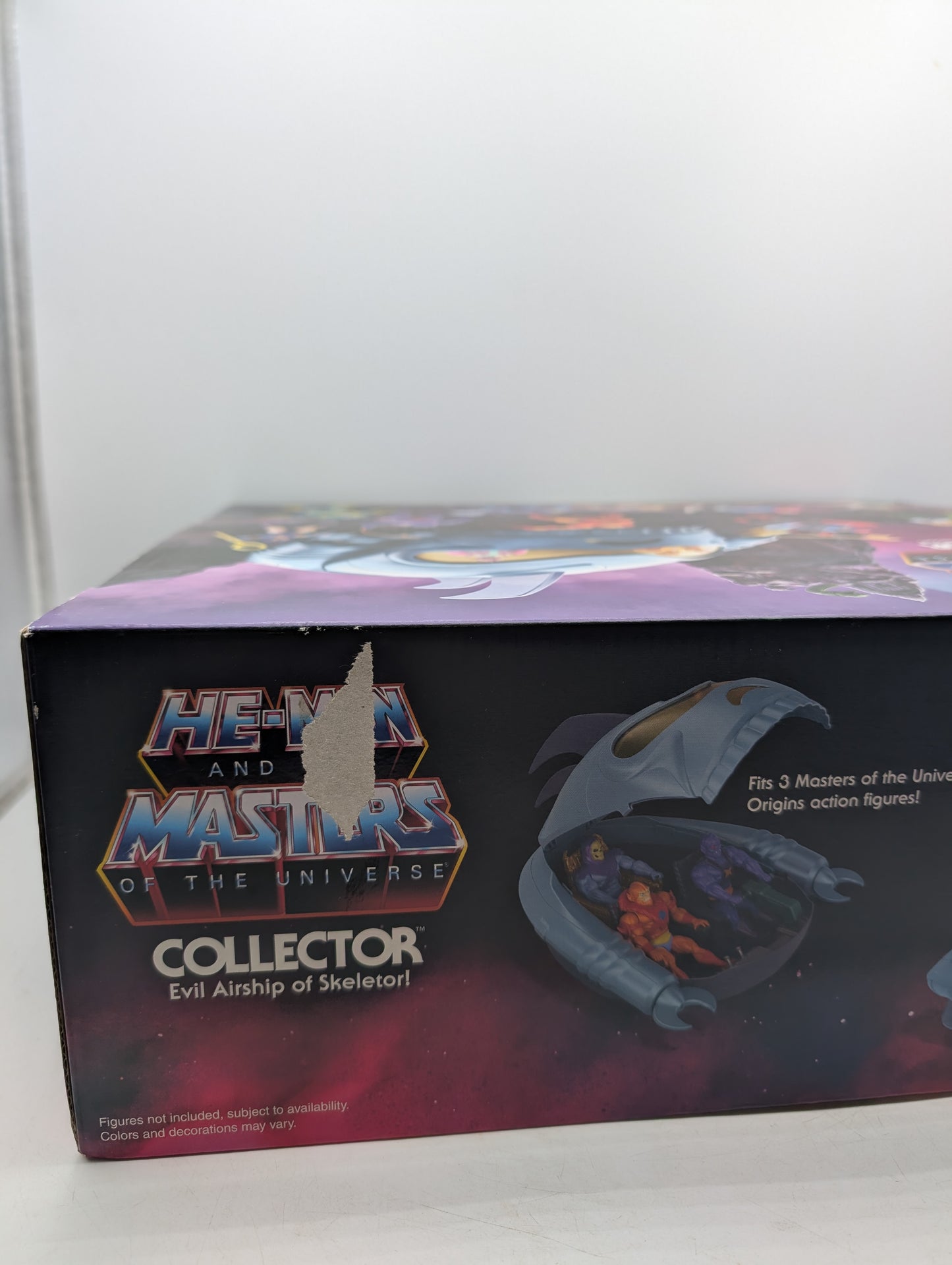MOTU Origins Collector Vehicle w/ Grip & Claw Accessories Mattel