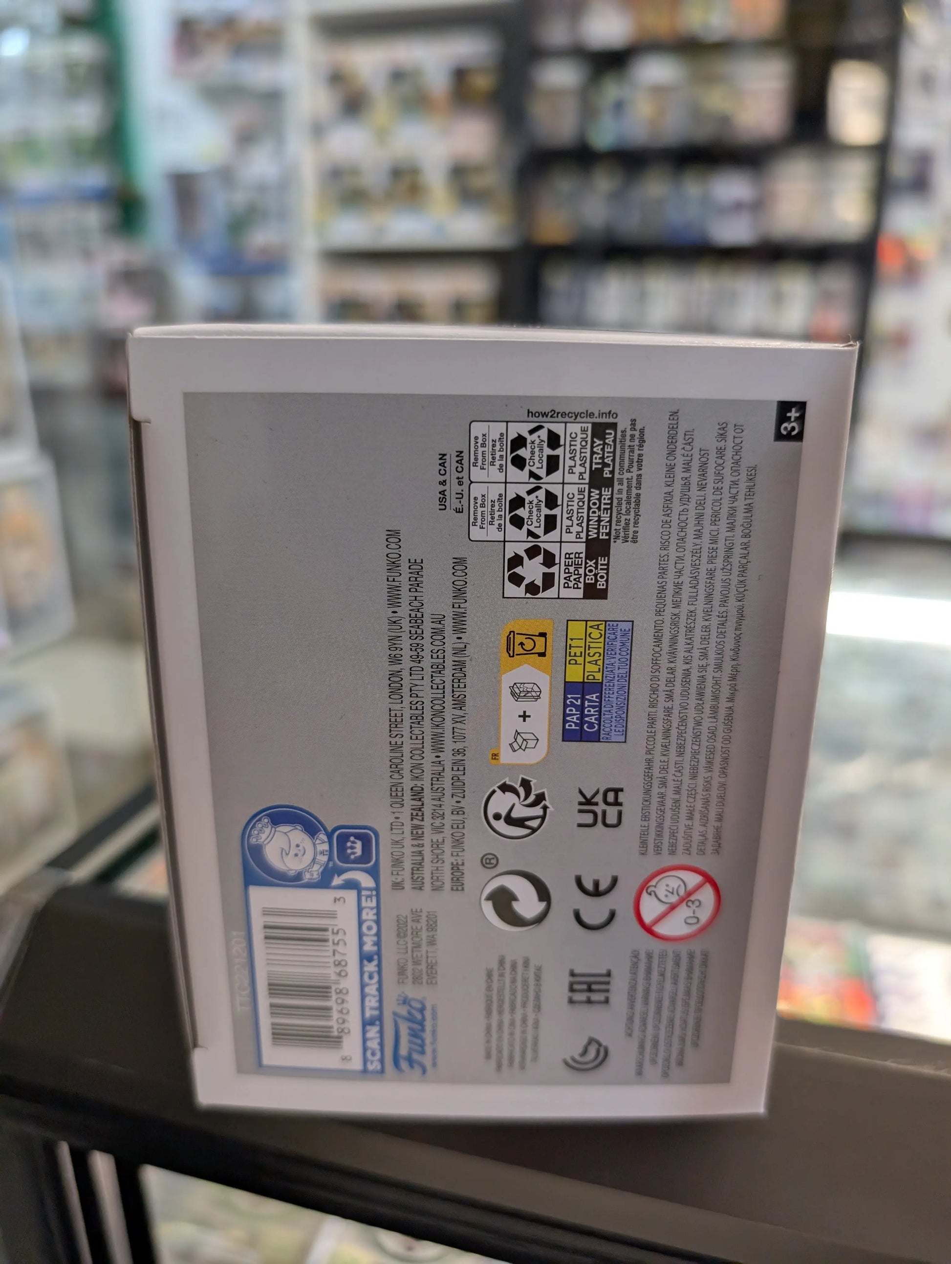 Funko Pop Vinyl Attack On Titan Yelena #1303 Exclusive FRENLY BRICKS - Open 7 Days