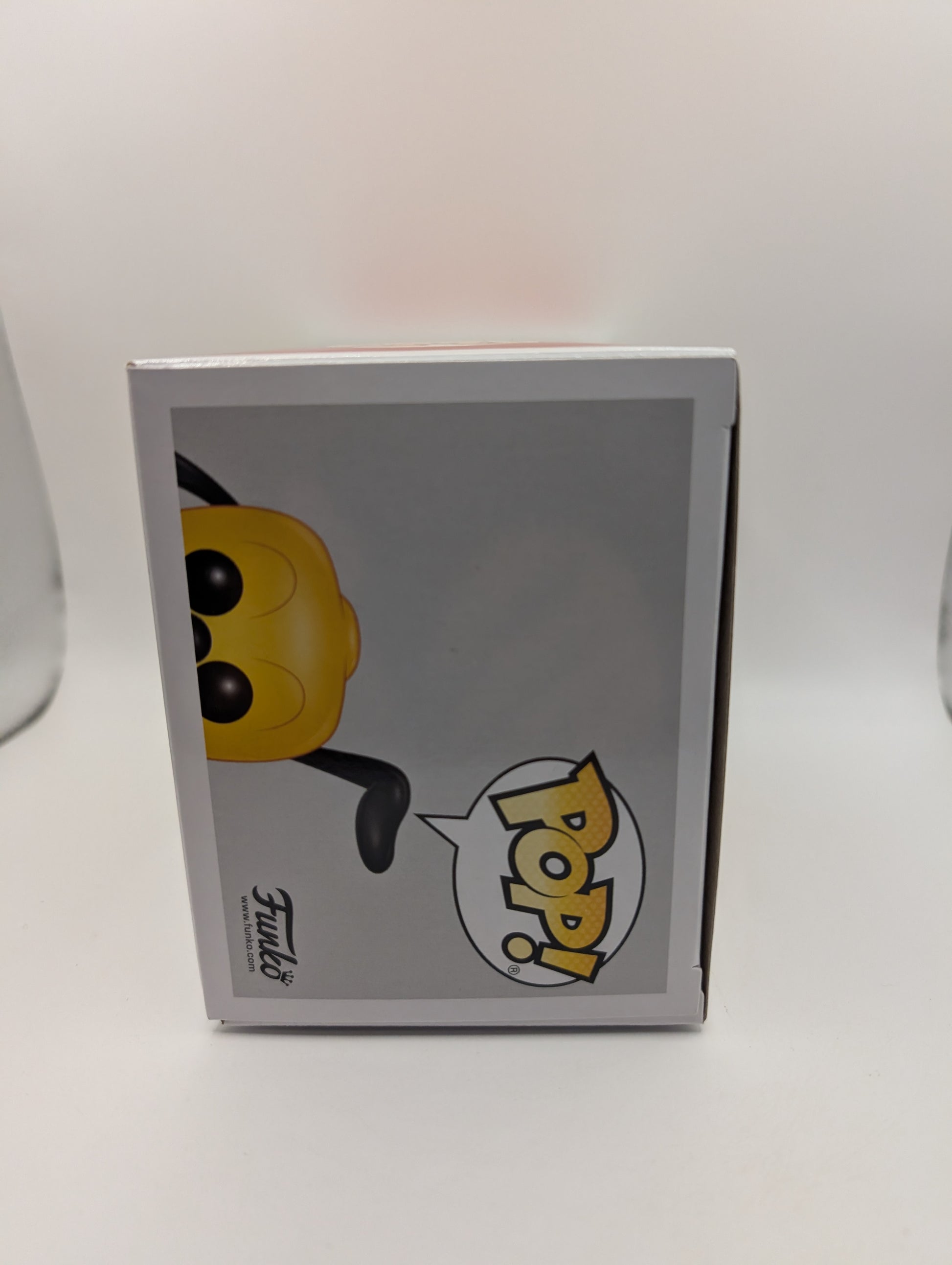 Funko Pop Pluto  #287 Disney Disney Treasures Exclusive  Vinyl Figure