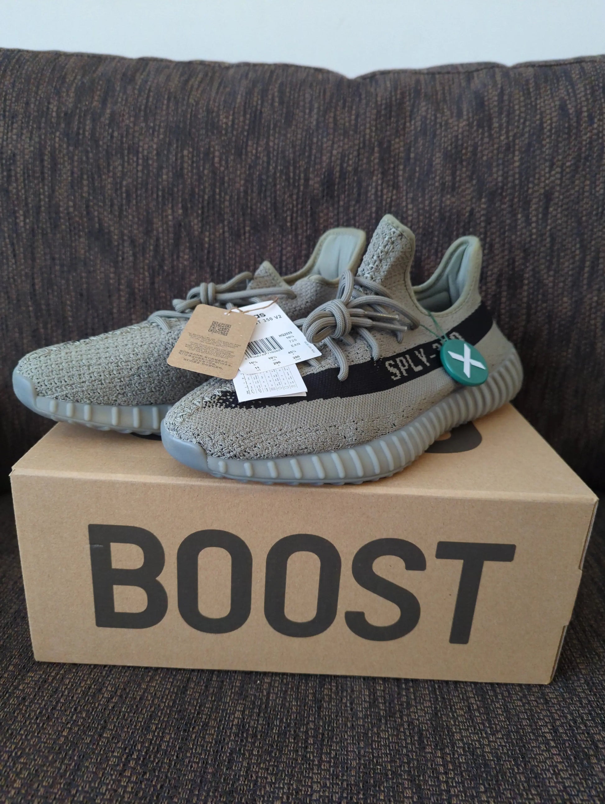 Yeezy Boost 350 V2 US11 Granite new deadstock FRENLY BRICKS - Open 7 Days