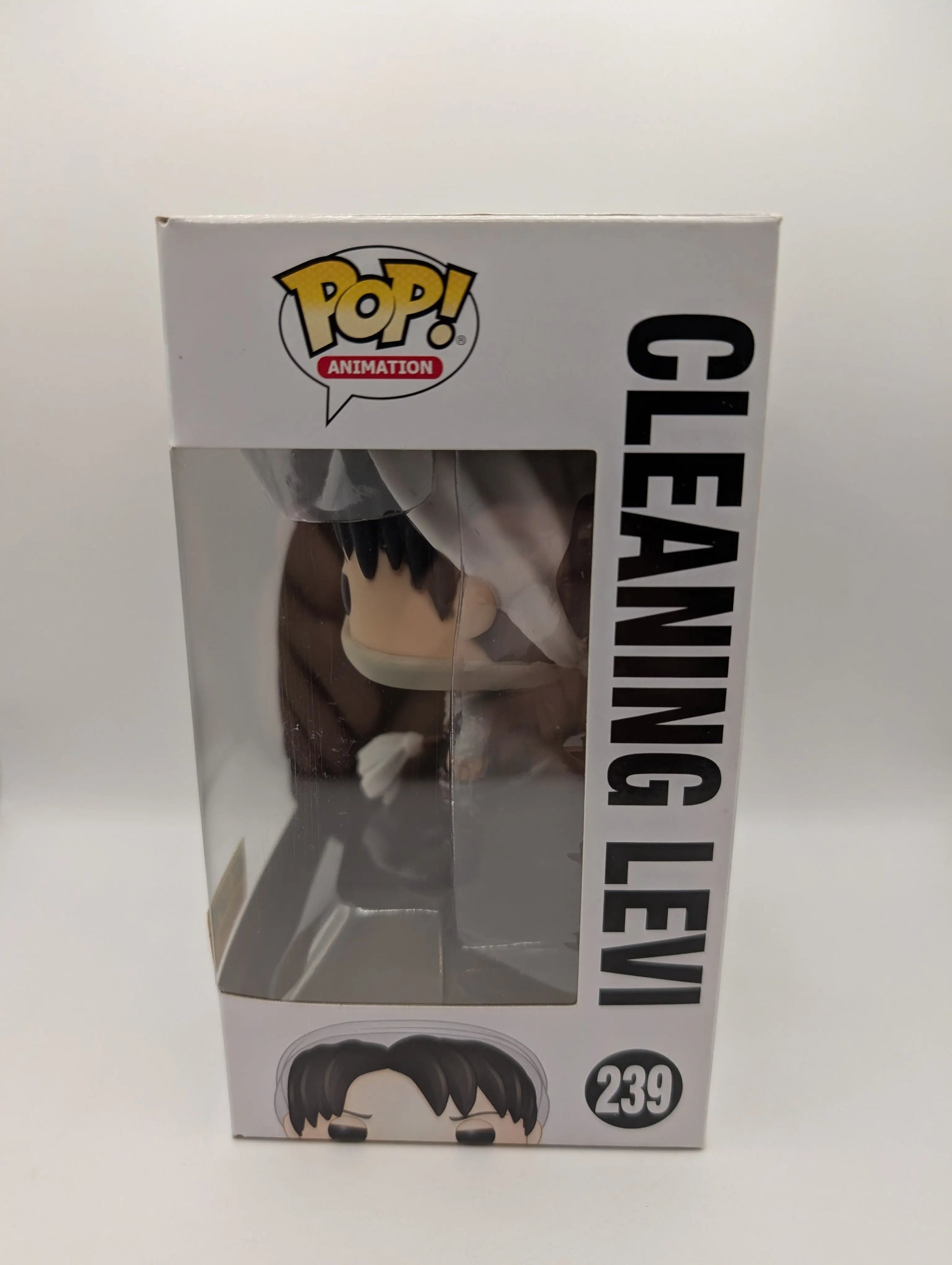 Funko Pop! Attack On Titan Cleaning Levi #239 Hot Topic Exclusive Vaulted FRENLY BRICKS - Open 7 Days