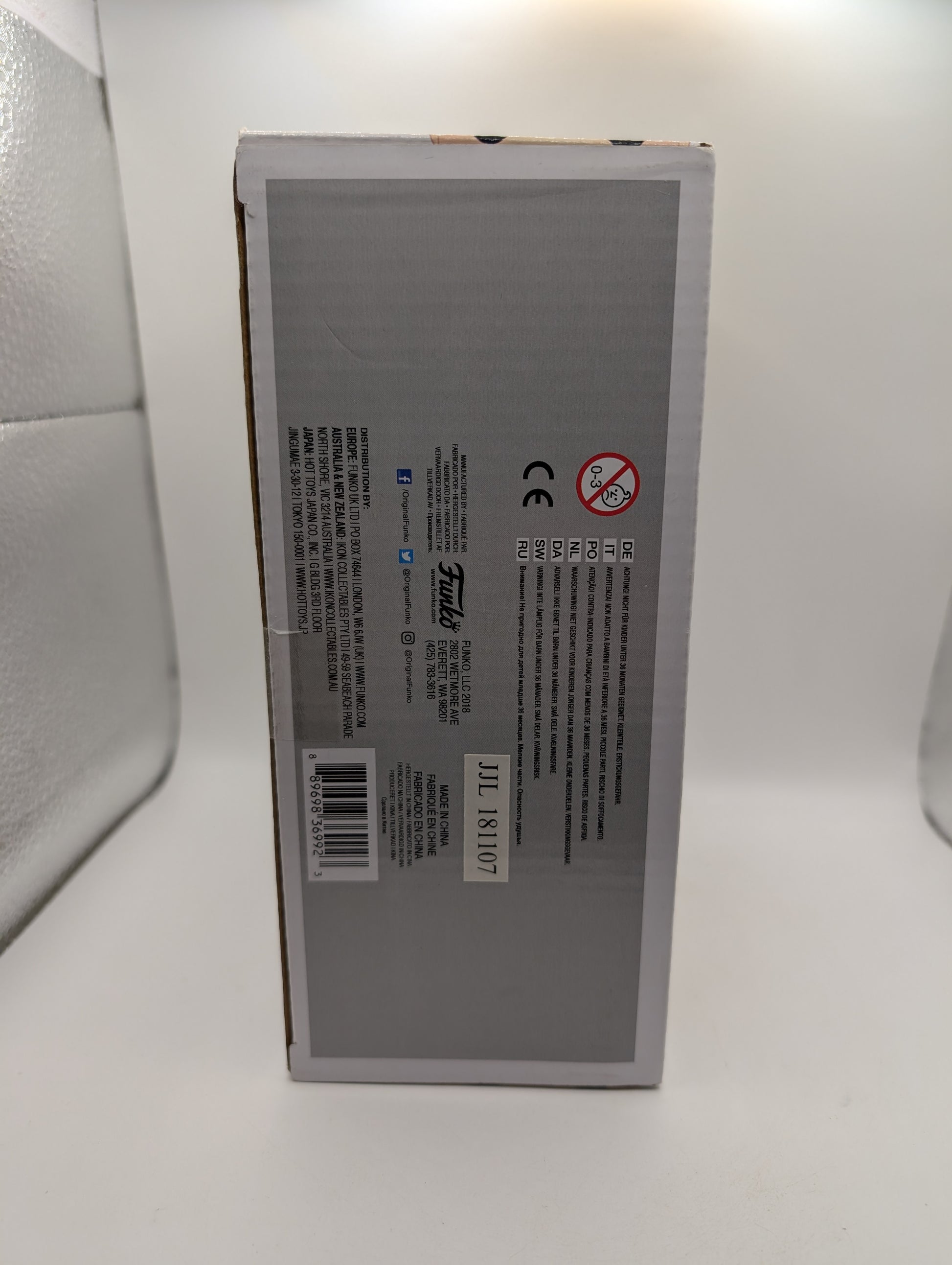 Funko Pop! Cam and Mitch 2Pack Exclusive TV Modern Family