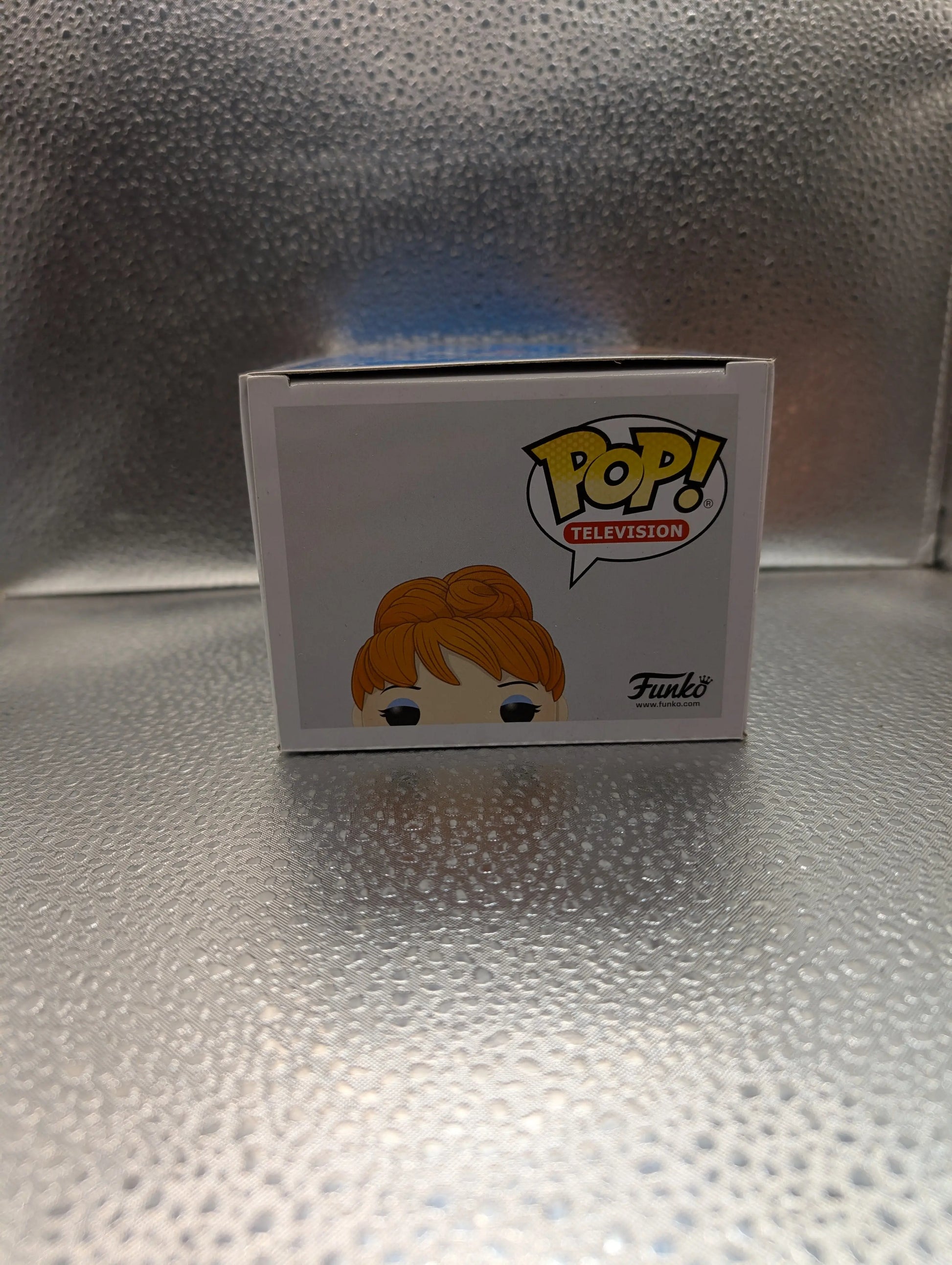 FUNKO Pop Vinyl Phoebe Buffay Friends #1068 FRENLY BRICKS - Open 7 Days