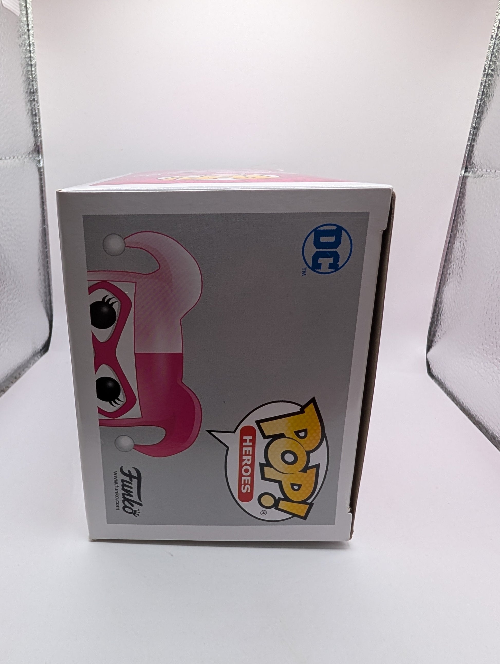 Harley Quinn #352 - Breast Cancer Awareness - Funko Pop! Heroes FRENLY BRICKS - Open 7 Days