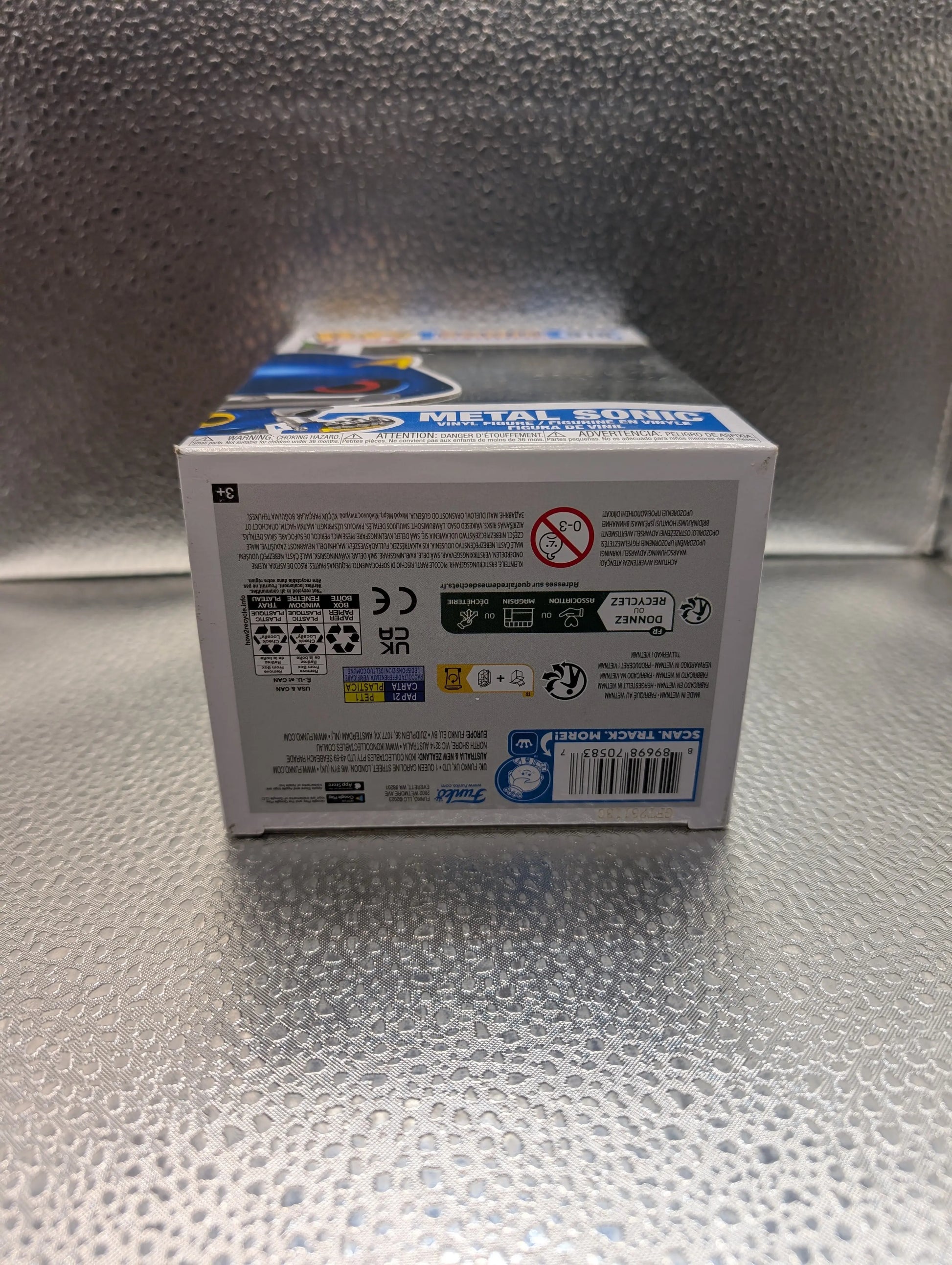 FUNKO Pop Vinyl Metal Sonic #916 FRENLY BRICKS - Open 7 Days