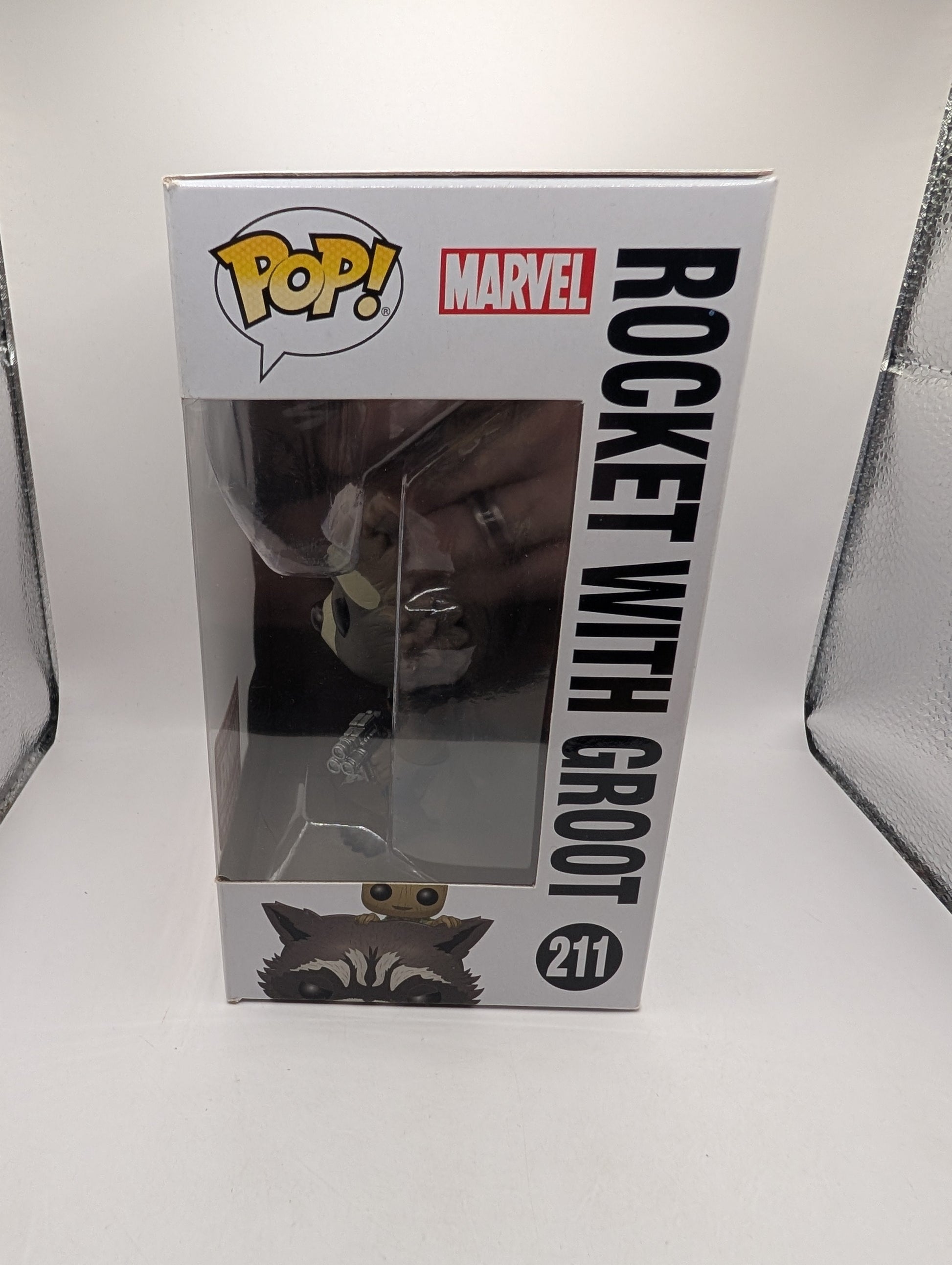 MARVEL COLLECTOR CORPS EXCLUSIVE - ROCKET WITH GROOT Funko Pop (#211) FRENLY BRICKS - Open 7 Days