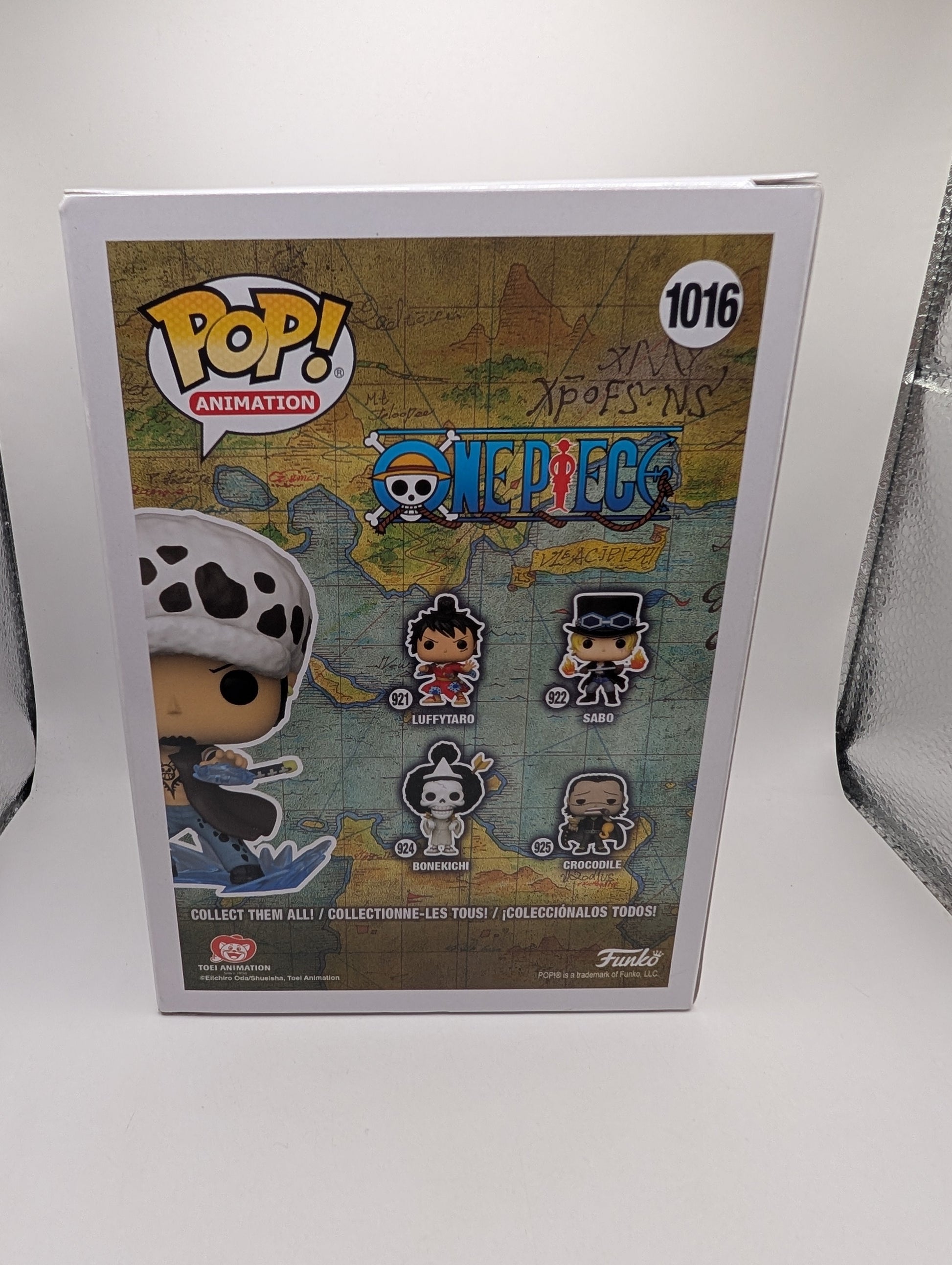 One Piece Trafalgar Law #1016 GLOW CHASE Funko Pop! in PROTECTOR FRENLY BRICKS - Open 7 Days