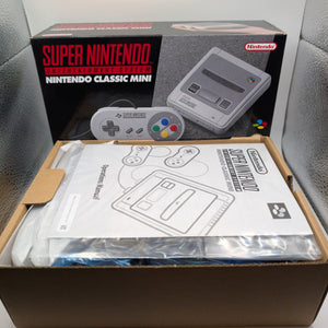 Nintendo Classic Mini: Super Nintendo Entertainment System- Grey - Pal FRENLY BRICKS - Open 7 Days