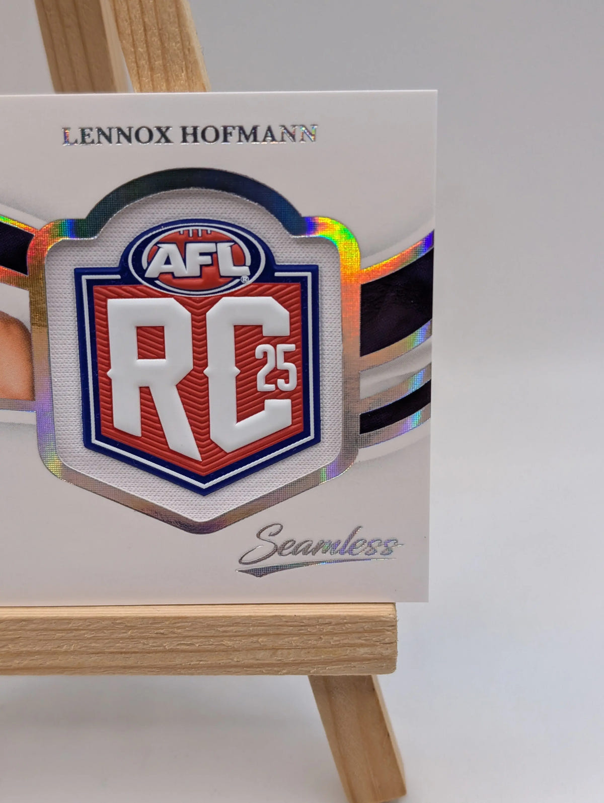 Lennox Hofmann Rookie Badge Signature Seamless Select /70 AFL 2025 Geelong FRENLY BRICKS - Open 7 Days image 6