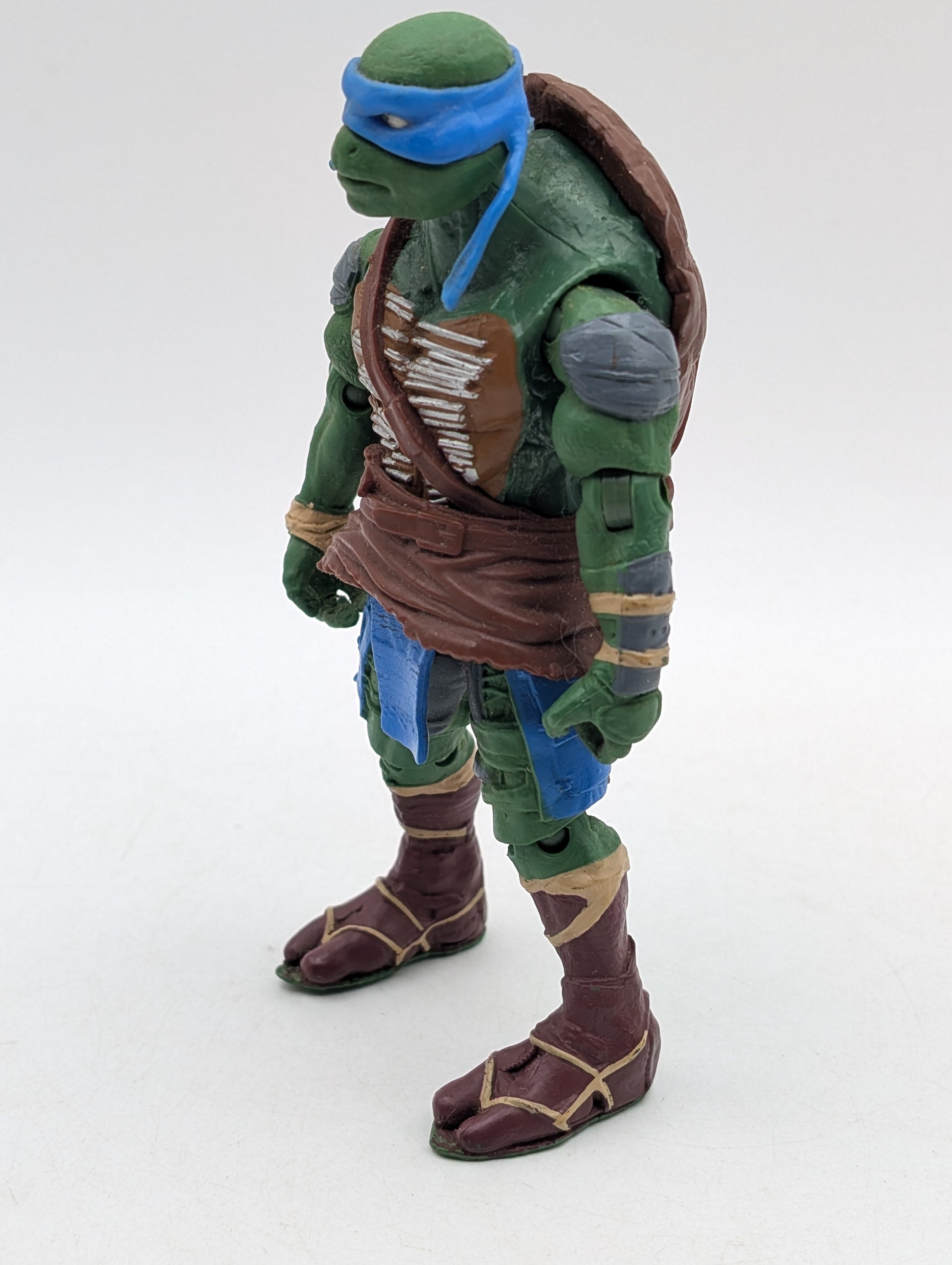 TMNT Out of the Shadows Leonardo Figure 2014 Playmates Toys Ninja Turtles image 2