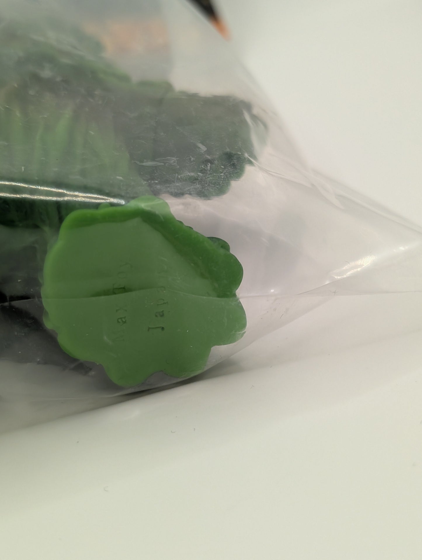 Maxtoys Ultraman Series Zazarn Kaiju Green Limited Sofubi Figure H4.5in FRENLY BRICKS - Open 7 Days