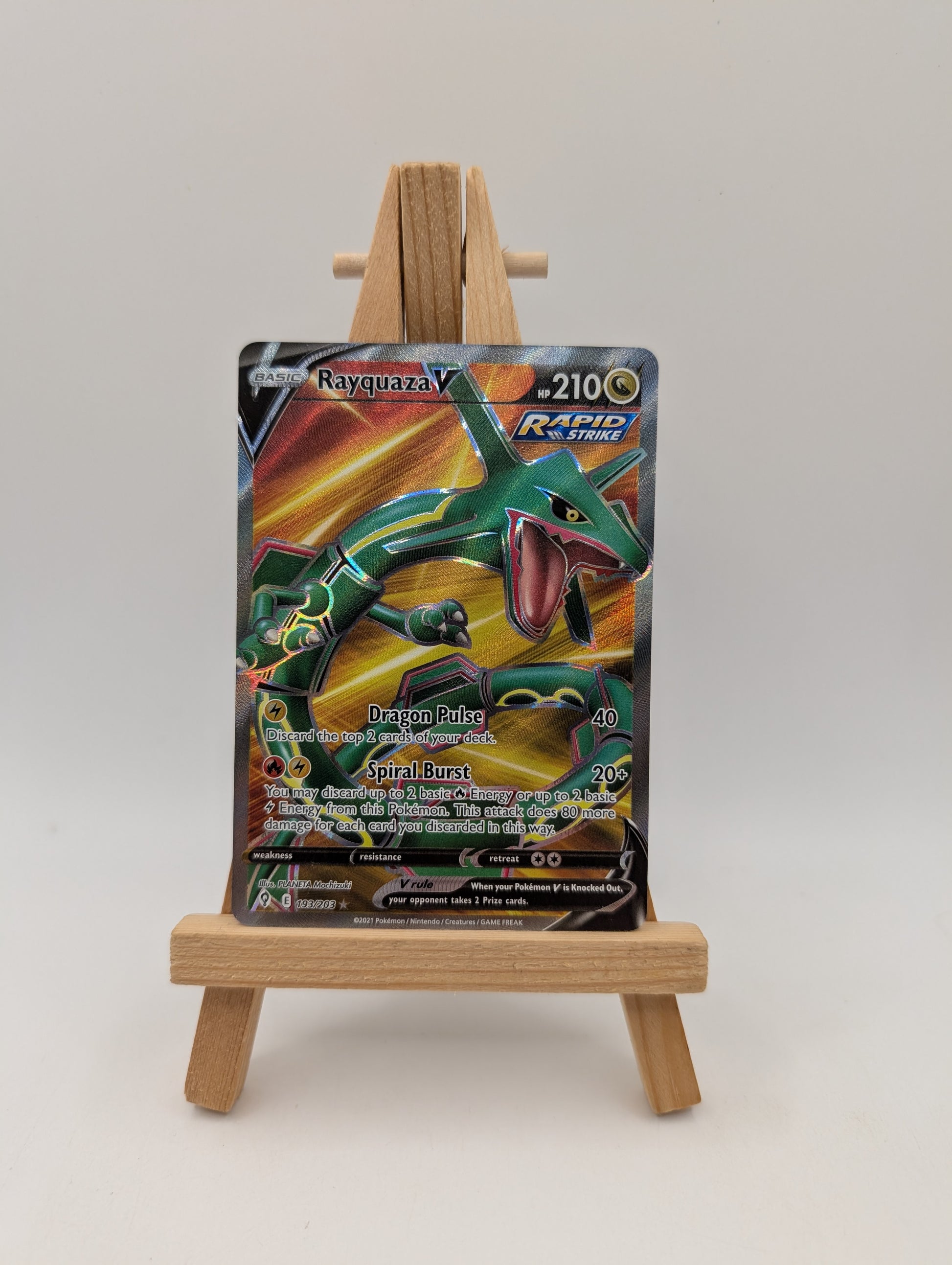 Rayquaza V 193/203 Full Art Ultra Rare Evolving Skies Pokemon TCG Card