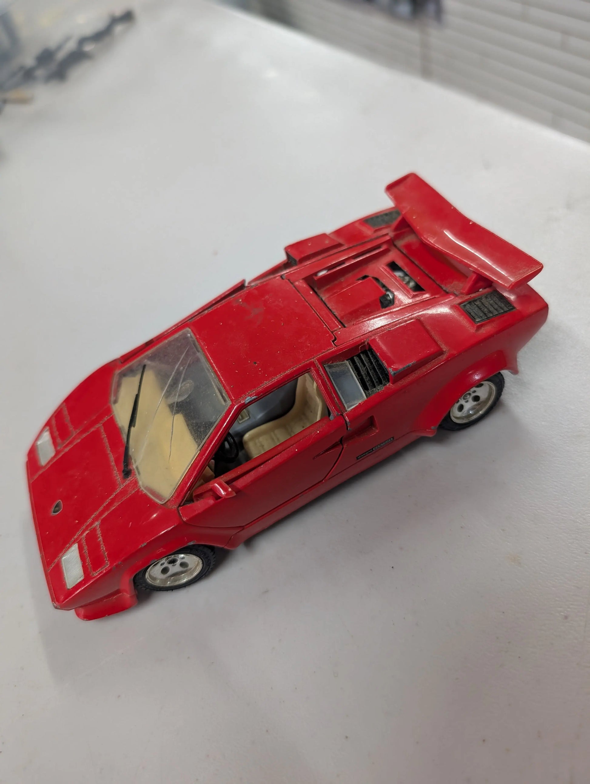 LAMBORGHINI COUNTACH DE 1988 BURAGO AU 1/24 FRENLY BRICKS - Open 7 Days