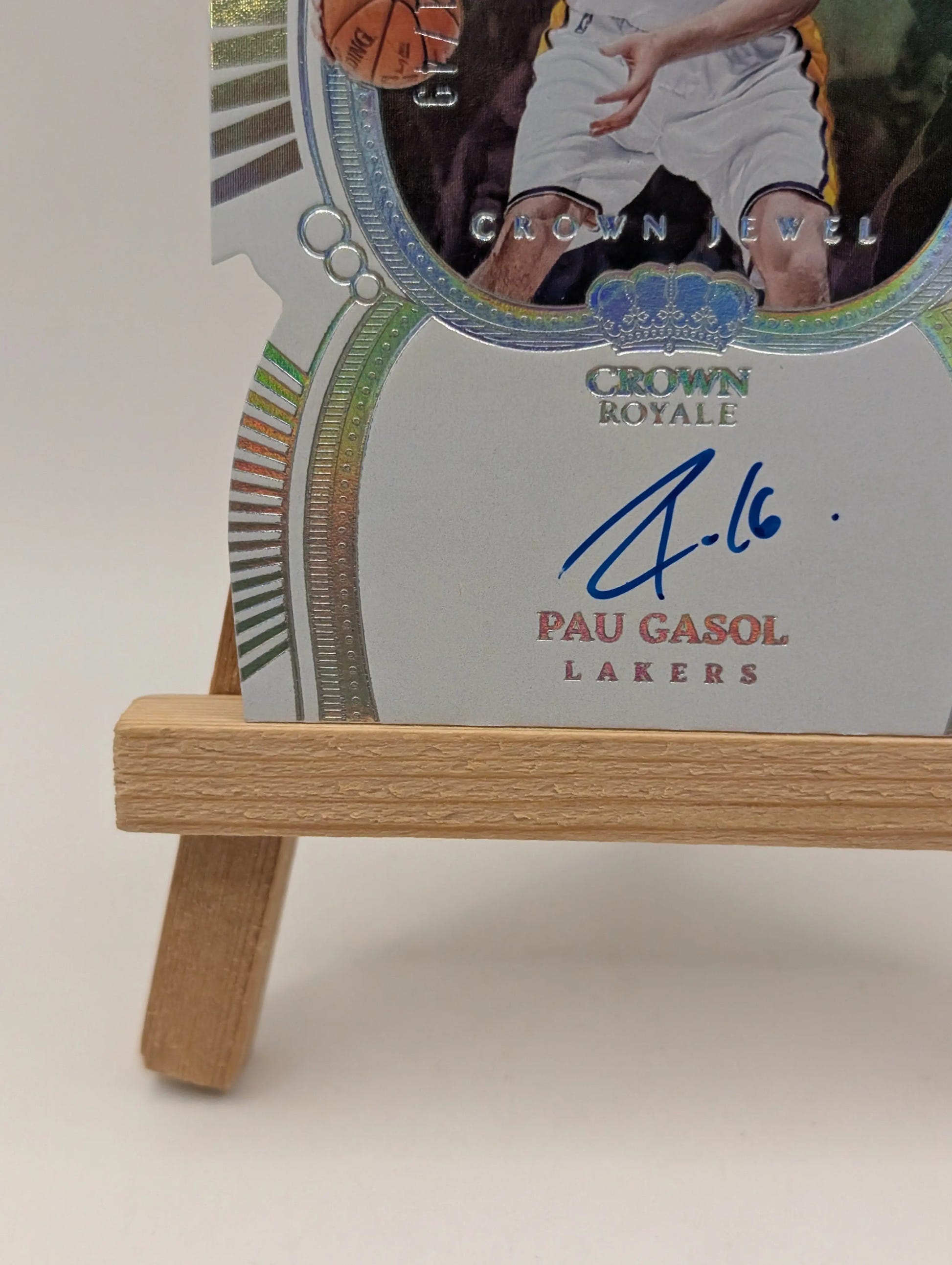 Pau Gasol 2022-23 Panini Crown Royale Jewel Signatures Auto /49 Lakers FRENLY BRICKS - Open 7 Days image 3