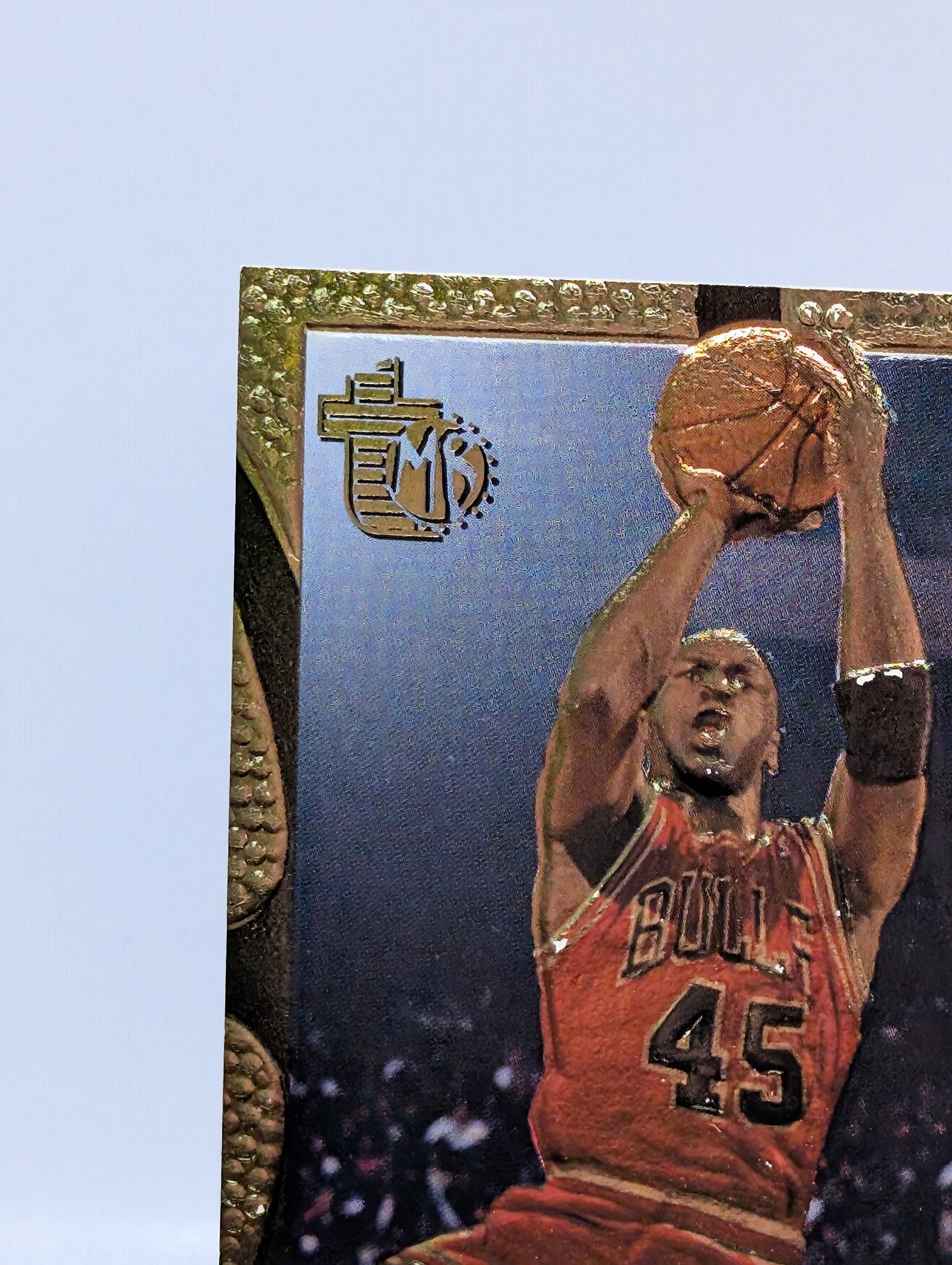 1994-95 Topps Embossed - Michael Jordan #121 Golden Idol FRENLY BRICKS - Open 7 Days