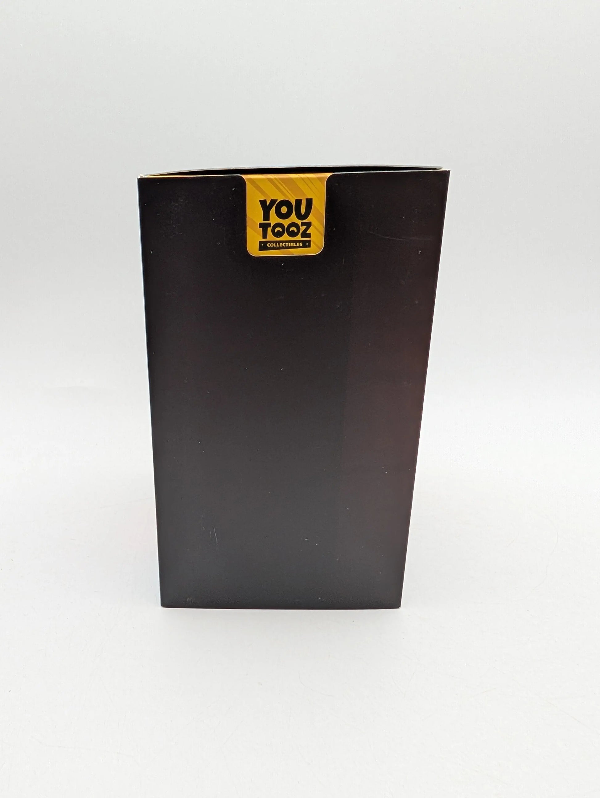 Youtooz * Nux Taku Versus * Vinyl Figure * 416 FRENLY BRICKS - Open 7 Days