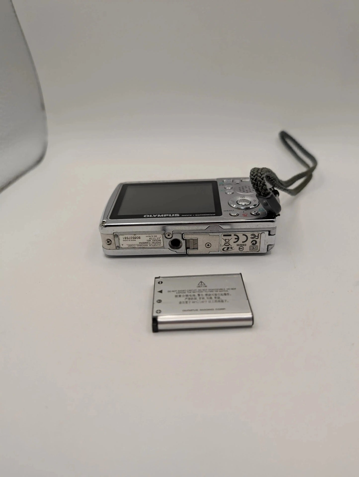 Olympus µ 720 SW 7.1 MP Digital Camera Blue/Silver - Not Working FRENLY BRICKS - Open 7 Days