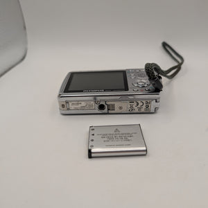 Olympus µ 720 SW 7.1 MP Digital Camera Blue/Silver - Not Working FRENLY BRICKS - Open 7 Days