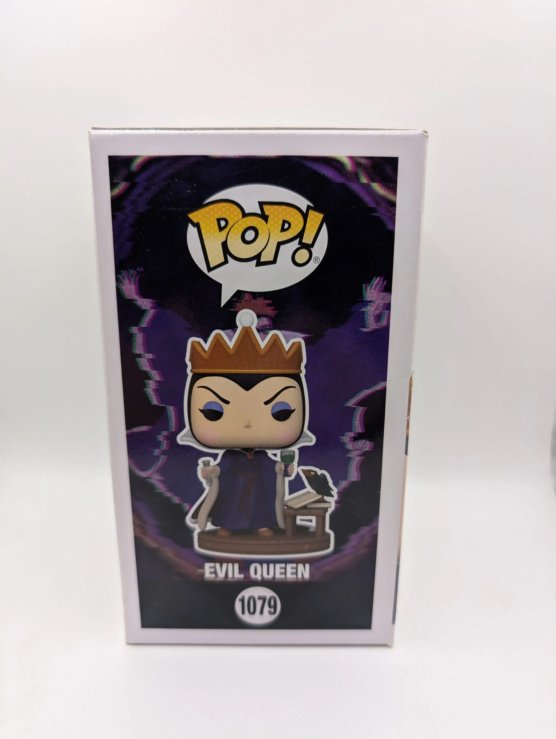 Disney Villains - Snow White - Evil Queen Pop! Vinyl Figure #1079 Funko FRENLY BRICKS - Open 7 Days image 2