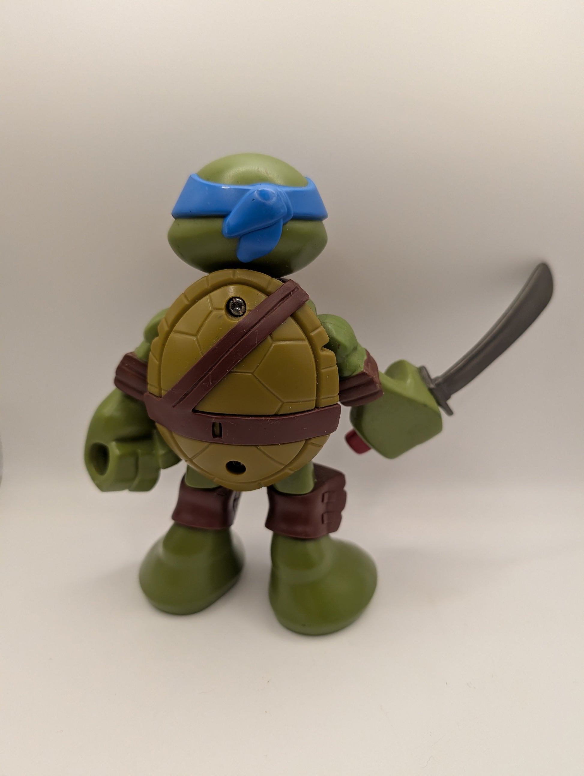Teenage Mutant Ninja Turtle. 16cm, Arms Up And Down Motion. Missing 1 sword FRENLY BRICKS - Open 7 Days