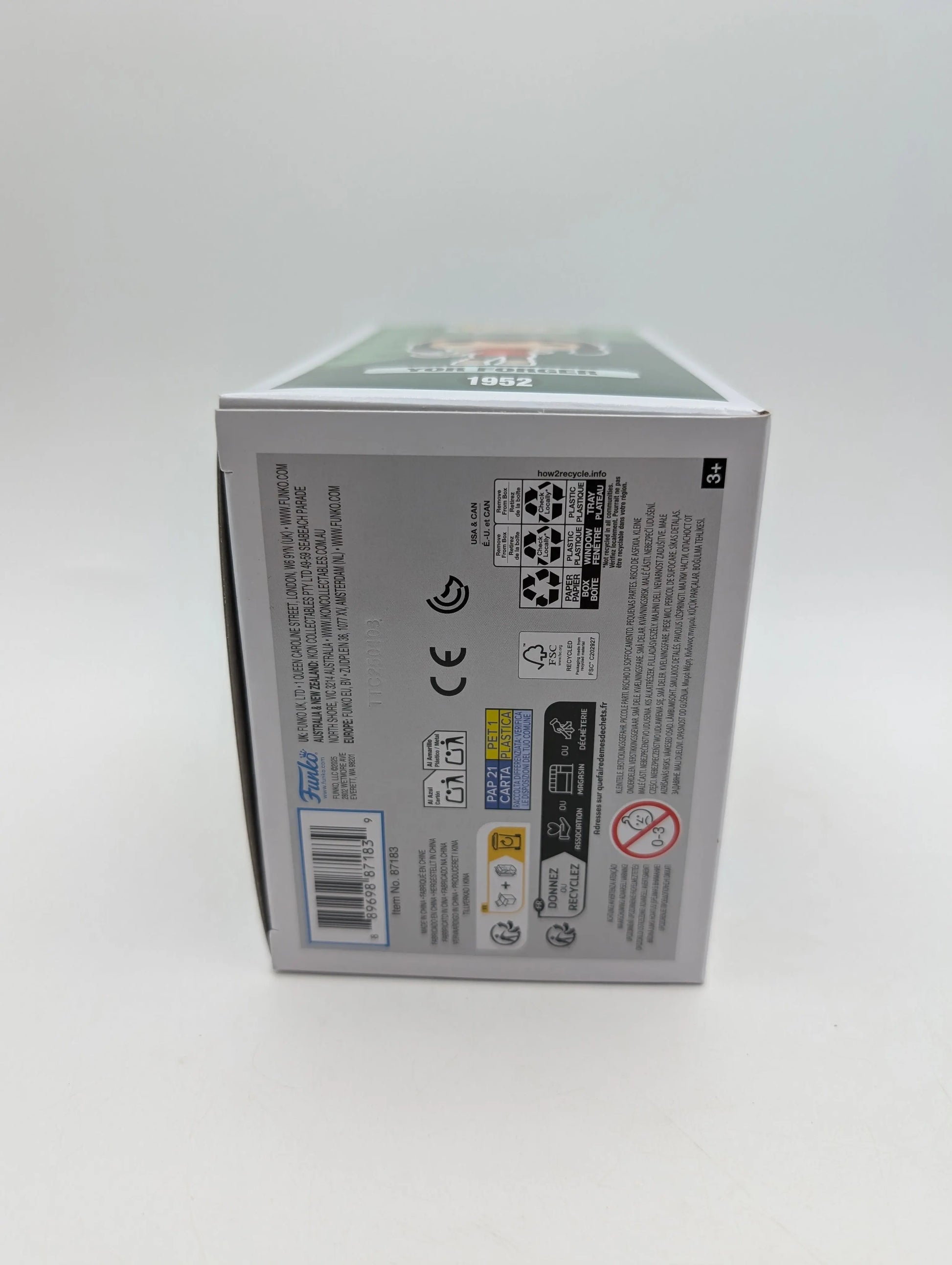 Spy x Family Yor Forger (Red Sweater) Chase Pop! Vinyl #1952 Figure FRENLY BRICKS - Open 7 Days