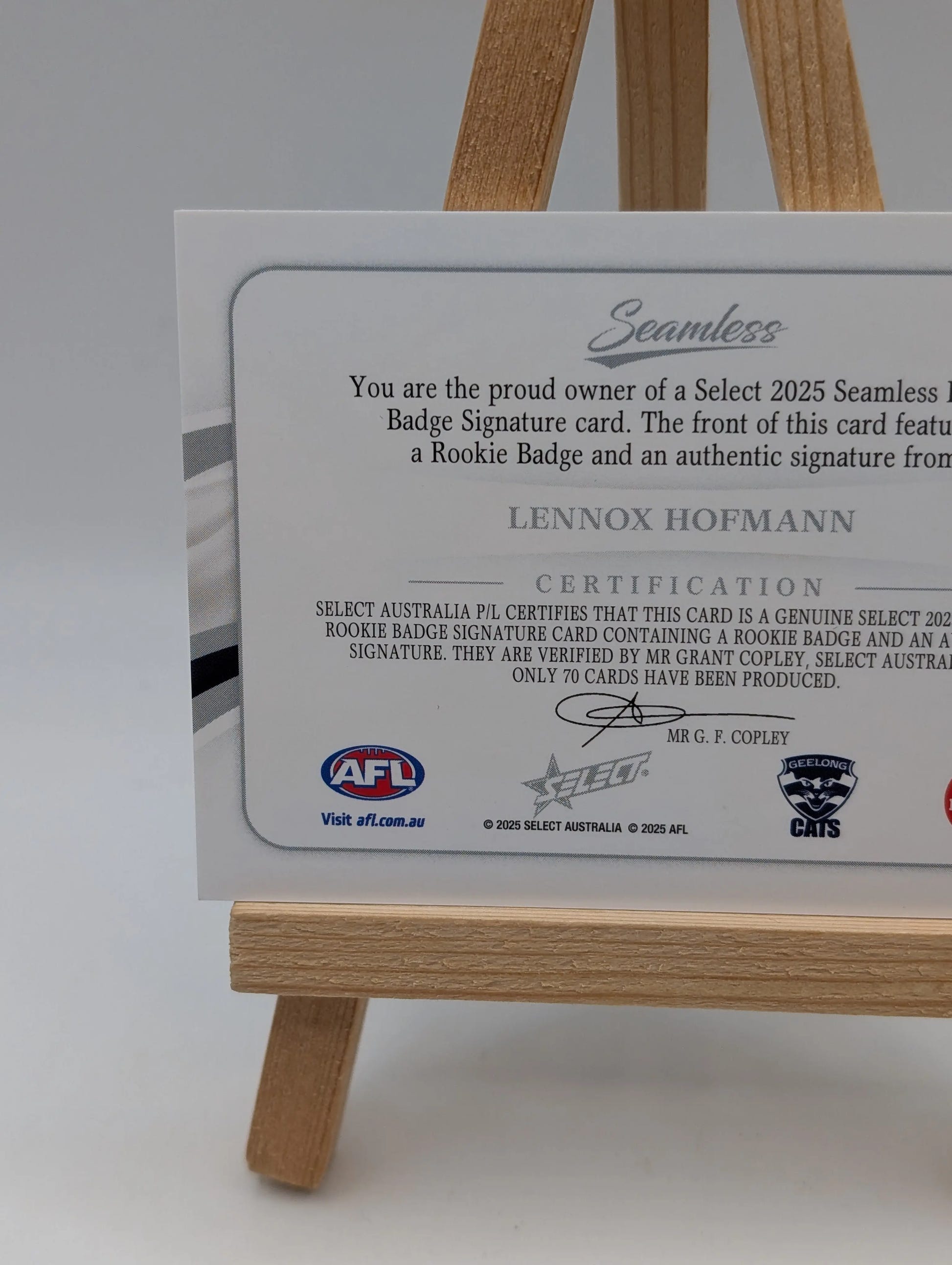 Lennox Hofmann Rookie Badge Signature Seamless Select /70 AFL 2025 Geelong FRENLY BRICKS - Open 7 Days image 8