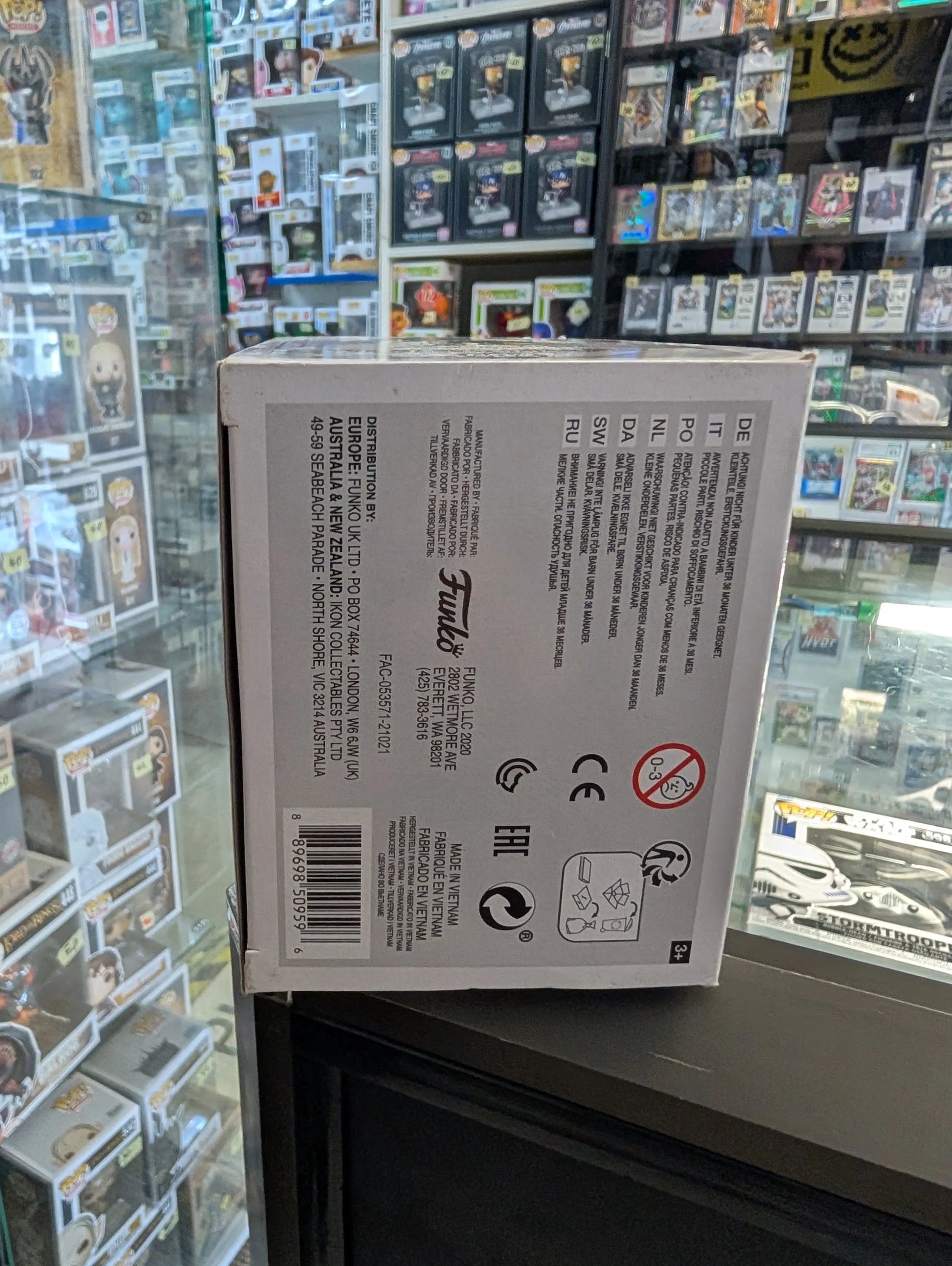 Star Wars - Mandalorian with the Child Jetpack Flying Pop! Vinyl Figure #402 FRENLY BRICKS - Open 7 Days