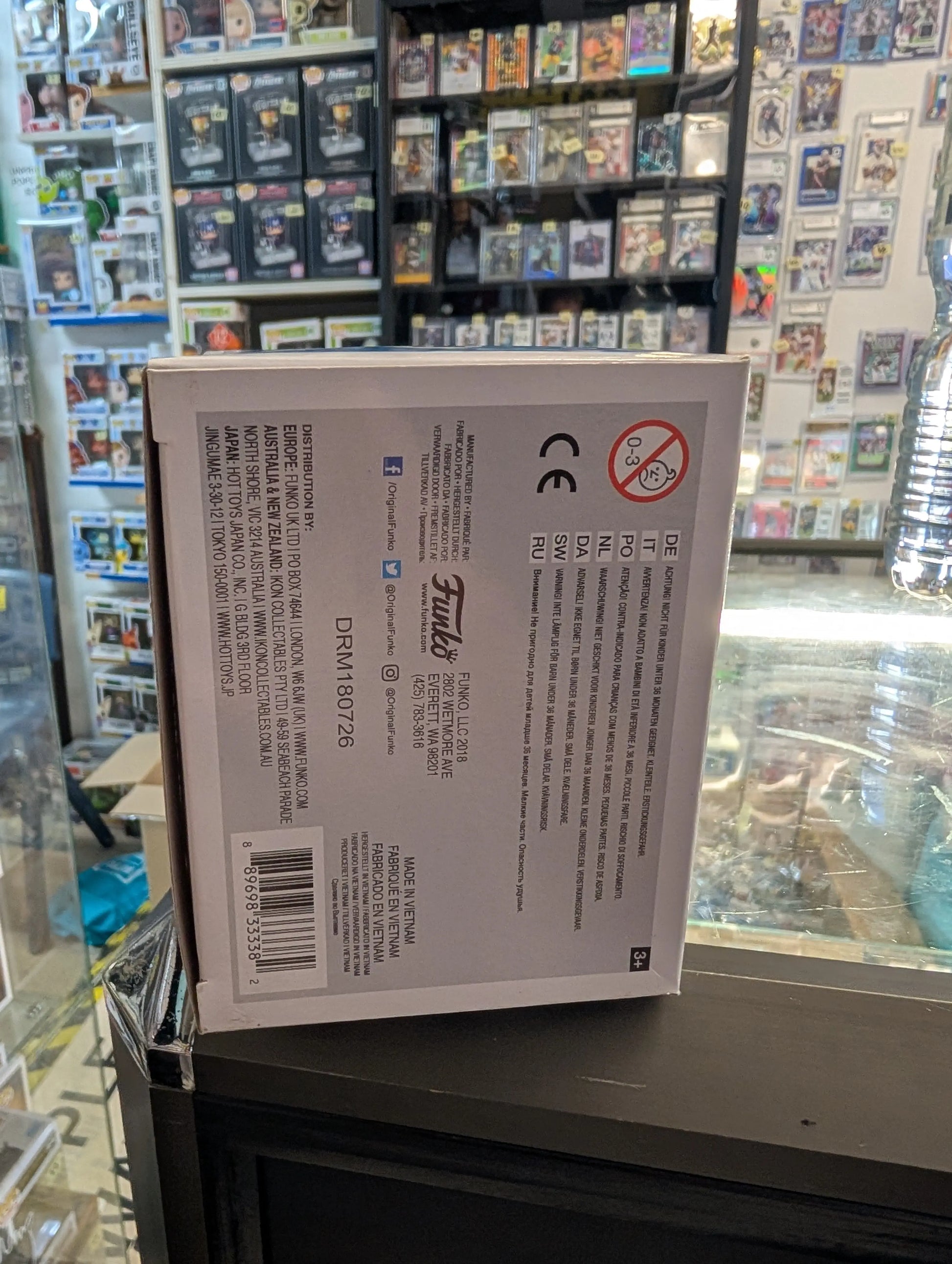 Funko Pop! Halo #12 Master Chief with Active Camo E3 2018 Limited Edition FRENLY BRICKS - Open 7 Days