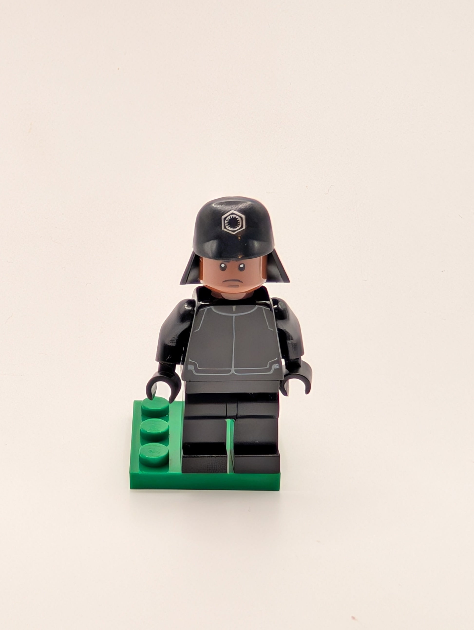 Lego Star Wars First Order Crew Member Minifigure sw0694 Set 75132 Figure Fig FRENLY BRICKS - Open 7 Days