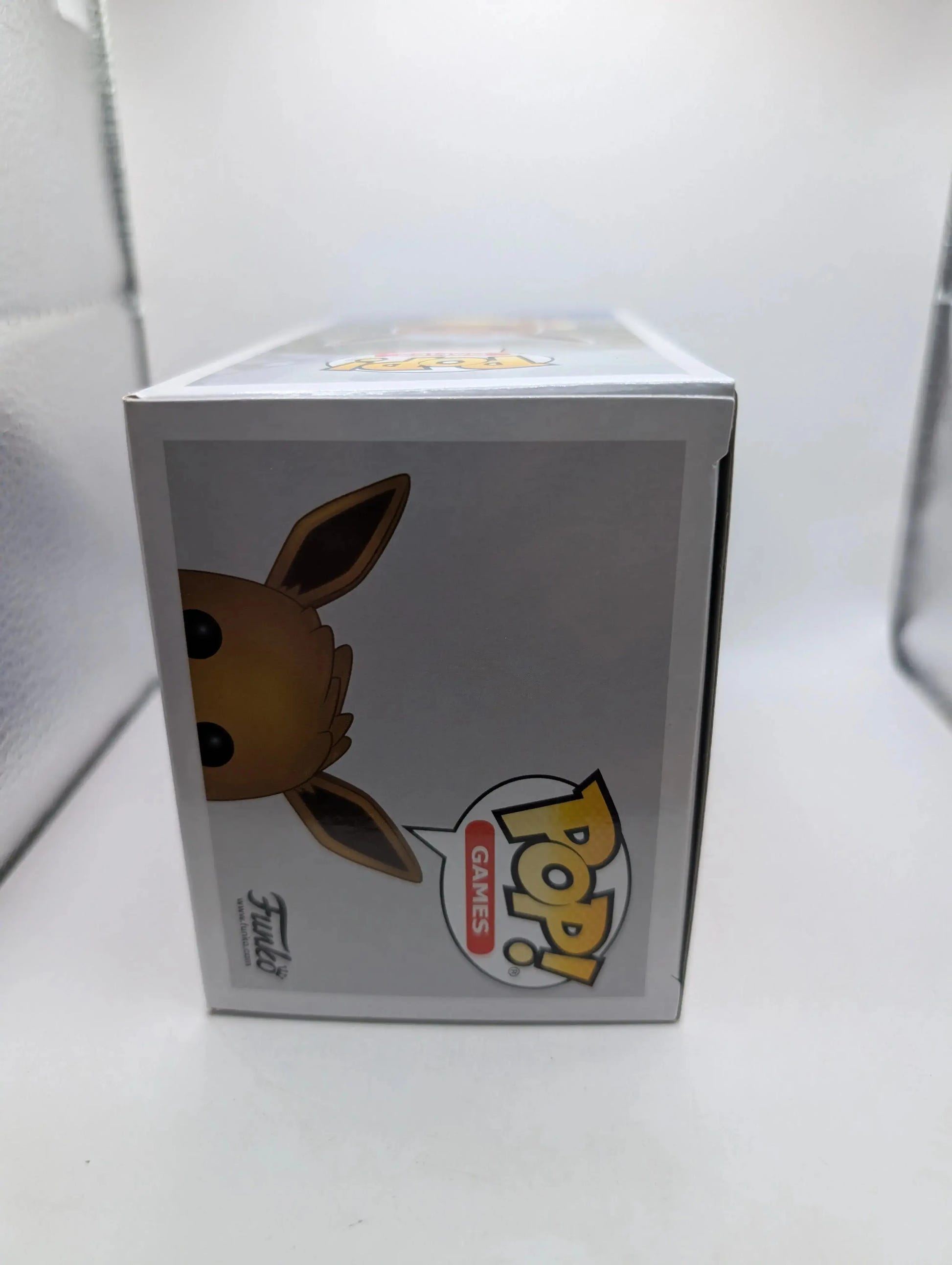 Funko POP! Vinyl Pokémon - Diamond Glitter Eevee Fall Convention 2021 #626, photo 5 image 5